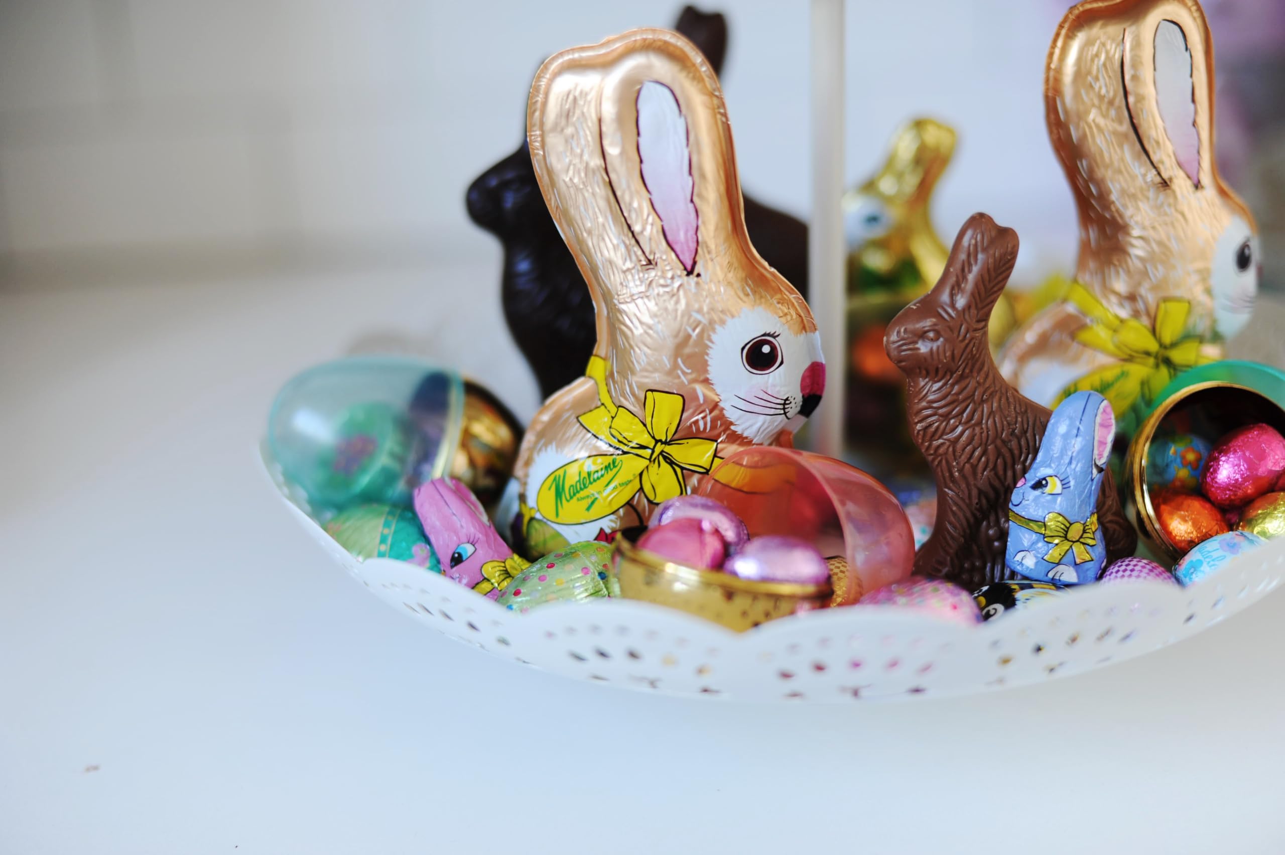 Premium 8 oz Madelaine's Milk Chocolate Easter Bunny - Delicious Semi-Solid Chocolate for Easter Baskets, Party Favors, Holiday Gifts & Festive Decorations - Perfect for Easter Celebrations, Egg Hunts & Spring Gatherings