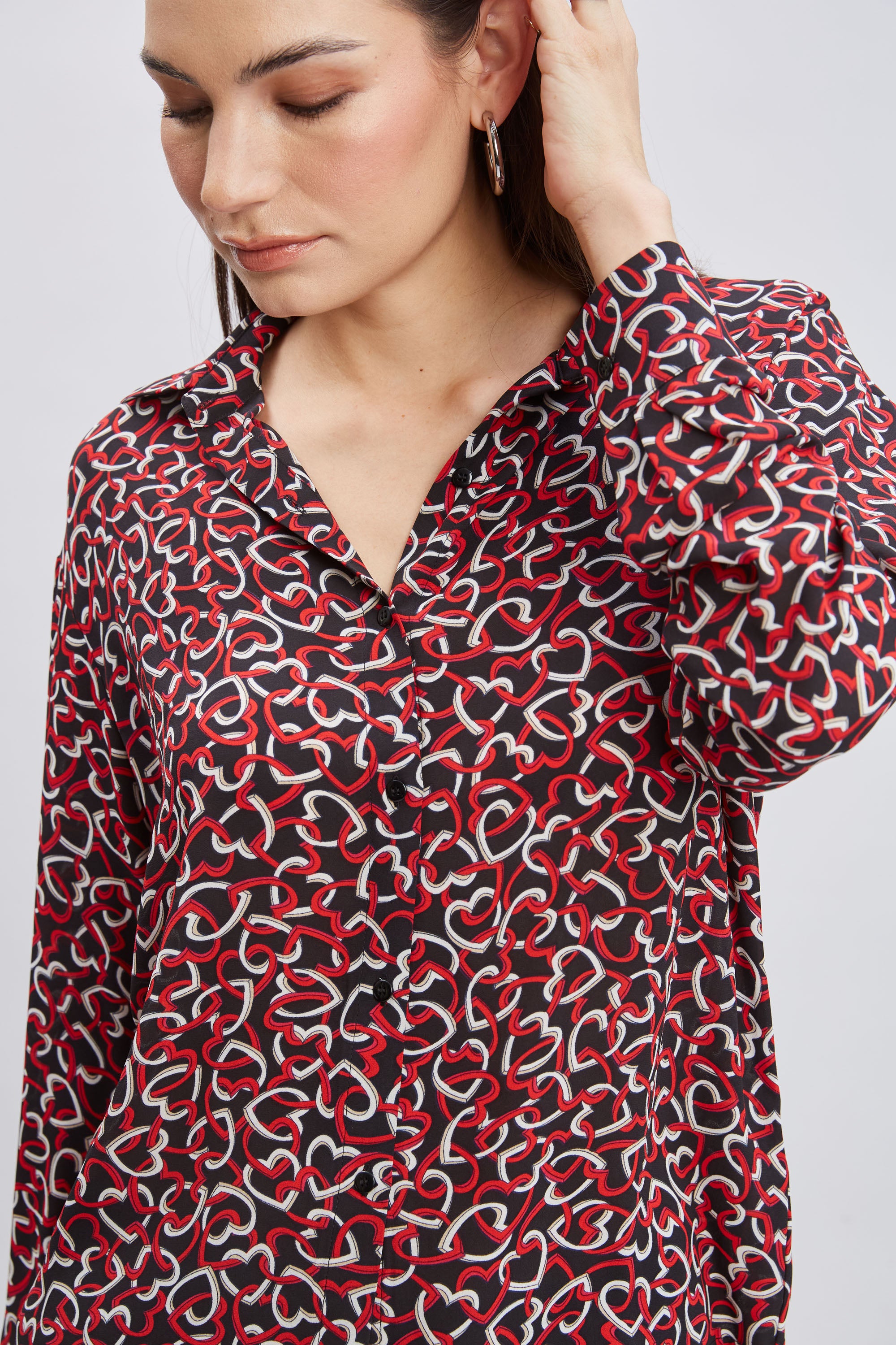 Tahari Women's Heart Link Print Blouse - Elegant Floral Button-Up Shirt for Work, Office & Casual Wear