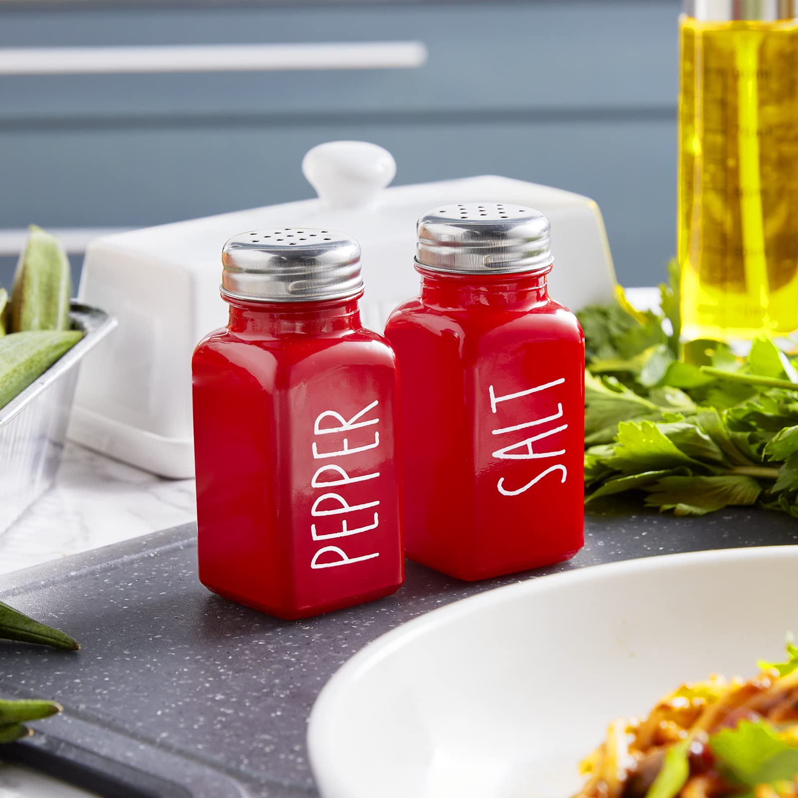 Farmhouse Red Glass Salt and Pepper Shakers Set - Rustic Kitchen Decor for Dining Table - Perfect for Home, Restaurant, and Gift Giving