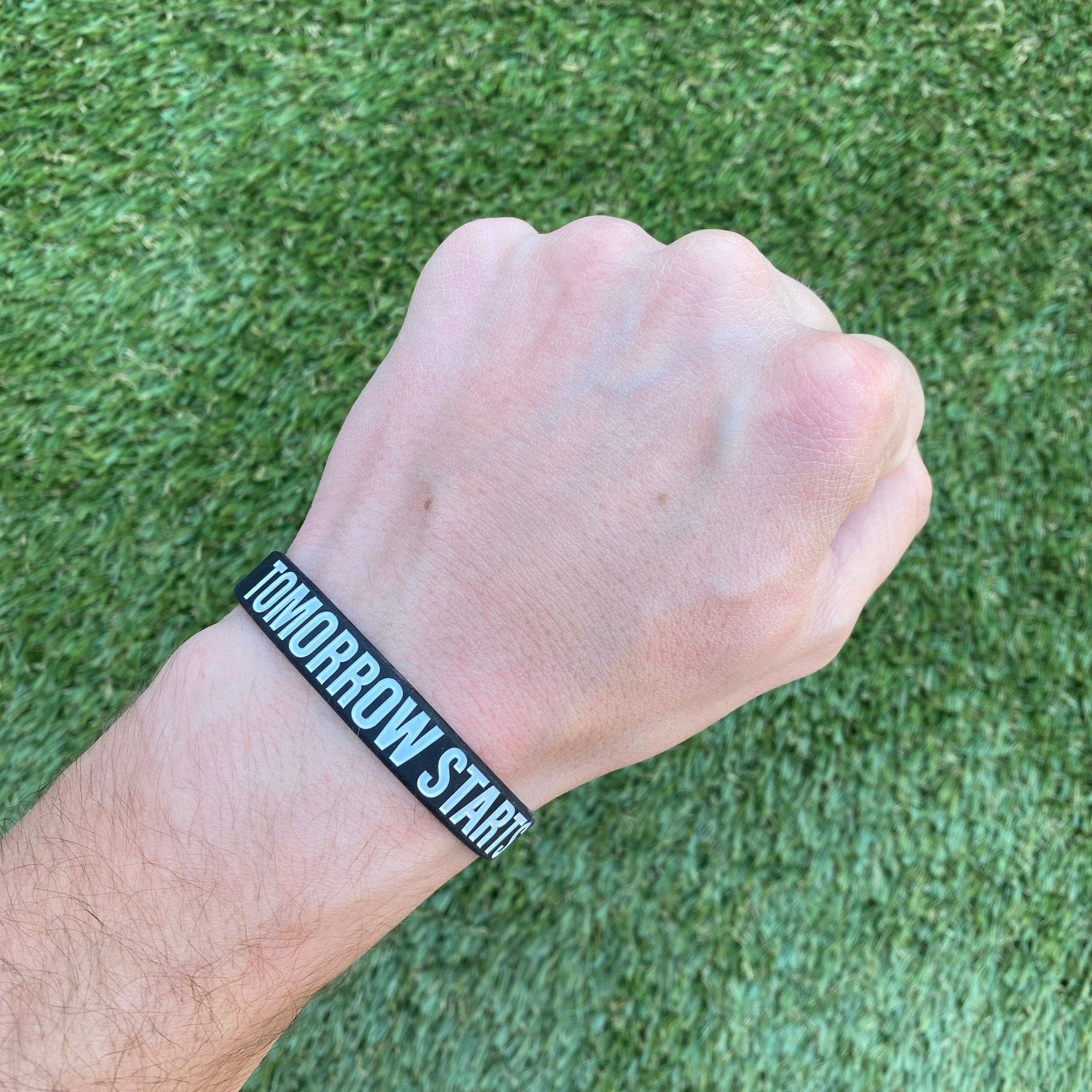 TOMORROW STARTS TODAY Motivational Wristband - Inspirational Silicone Bracelet for Men & Women - Perfect for Gym, Workouts, Sports & Daily Motivation