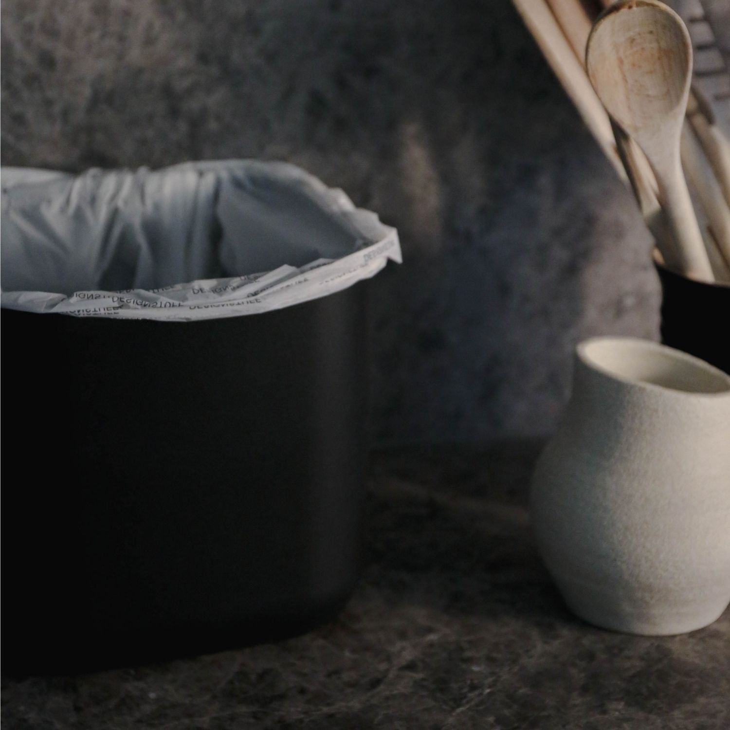 PRE ORDER DESIGNSTUFF 7L Compost Bin for Kitchen Countertop - Odor-Free Eco-Friendly Waste Container for Food Scraps, Perfect for Home Composting & Sustainable Living