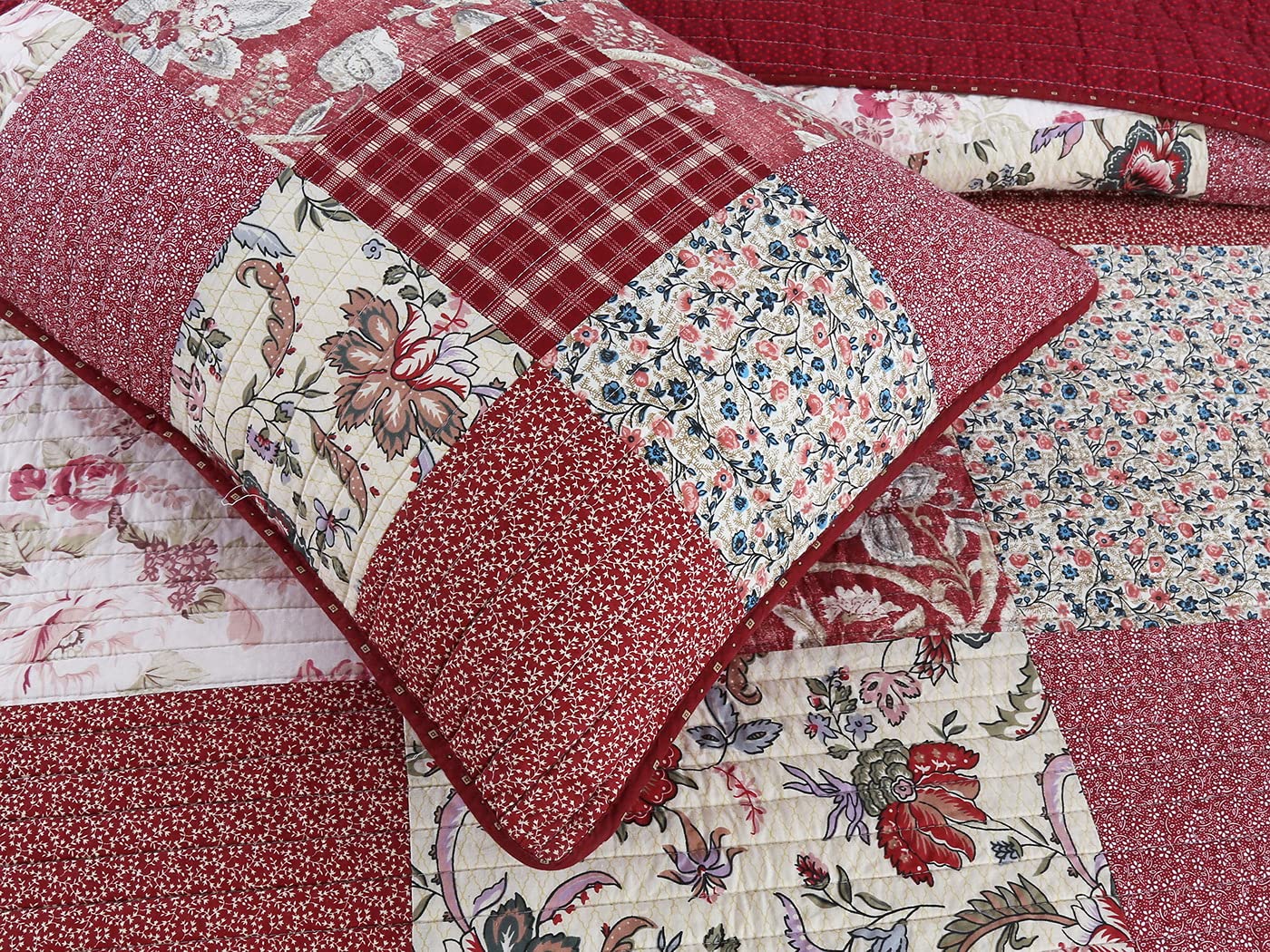 Red Tones Patchwork Quilt Set 3Pieces - 100% Cotton Bedding Set for Full/Queen Size Bed - Cozy Bedroom Decor for Winter Warmth & Farmhouse Style