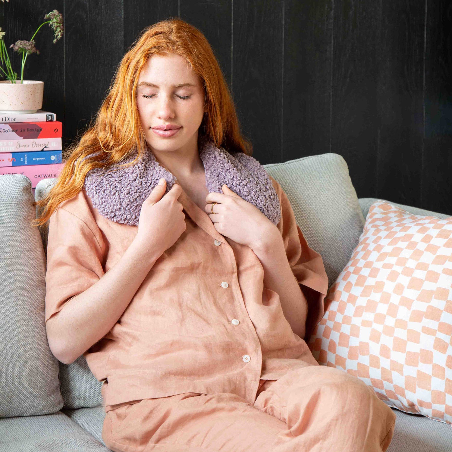 Bouclé Wisteria Heating Pad - Soft & Cozy Electric Heat Wrap for Back Pain Relief - Perfect for Home, Office & Travel Use
