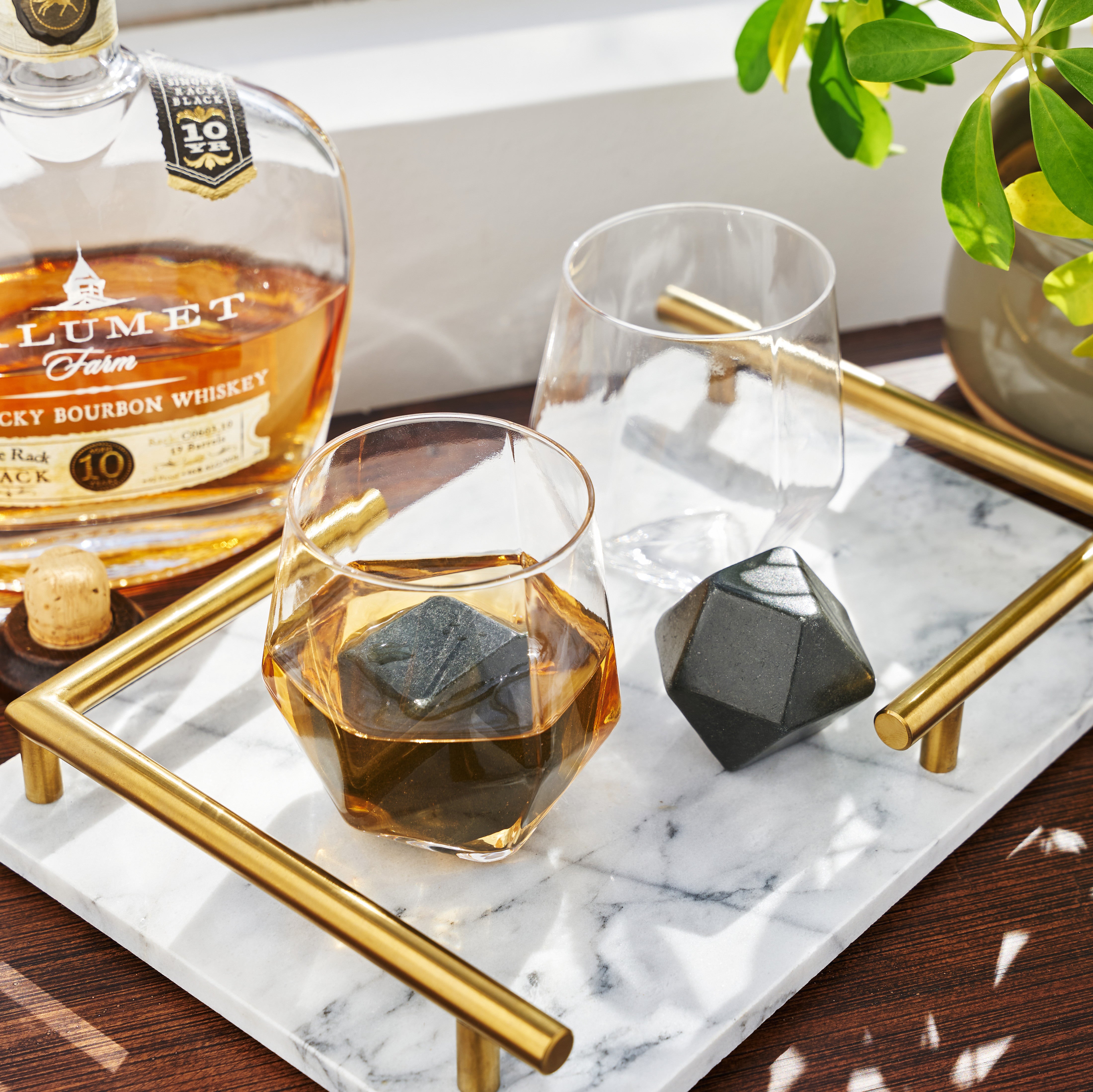 Premium Seneca Faceted Crystal Tumbler & Basalt Hexagon Stone Set - Elegant Whiskey Glasses & Cocktail Stones for Home Bar, Wedding Gifts & Luxury Entertaining