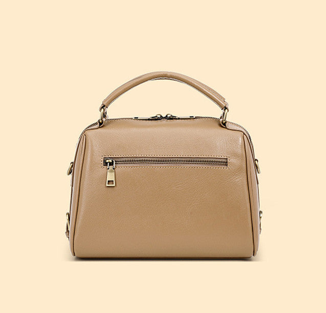 Stylish and Versatile Women's Handbag - Fashionable Crossbody Purse for Work, Travel, and Everyday Use