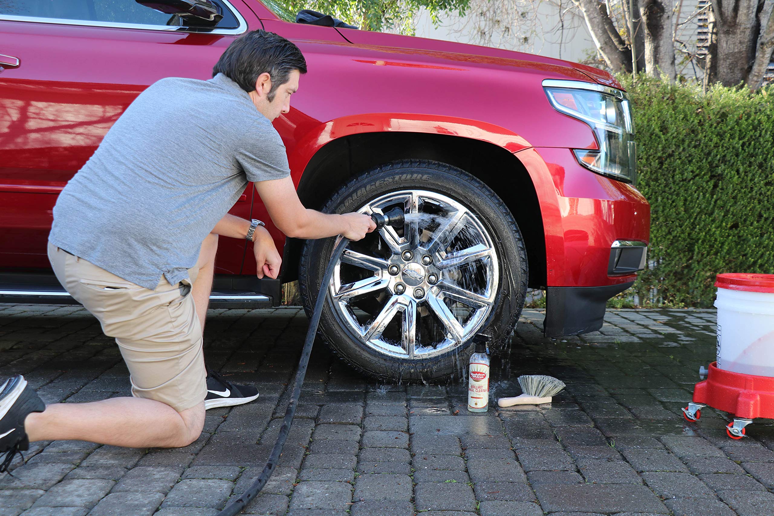 GOLDEN SHINE Premium Wheel Cleaner Spray - 16oz Chrome, Painted & Polished Wheel Cleaner - Safe for Alloy Rims & Hubcaps - Perfect for Car Detailing & Auto Care (44016)