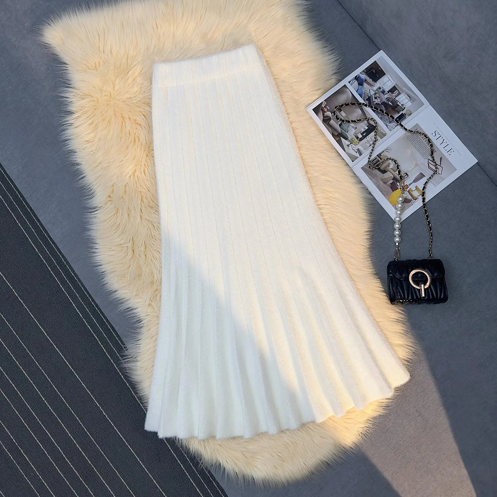 Elegant Black & White Knitted Long Skirt for Women - High Waist Party Wrap Hip Pleated Fishtail Design - Perfect for Autumn Winter 2024 Fashion, Office Wear & Holiday Gatherings