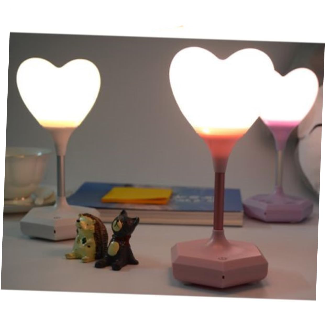 HEMOTON Heart Shaped LED Night Light with USB Charging - Touch Control, Soft Warm Light for Bedroom, Nursery, Valentine's Day Gift, Home Decor (Perfect for Romantic Nights, Kids' Rooms & Cozy Ambiance)