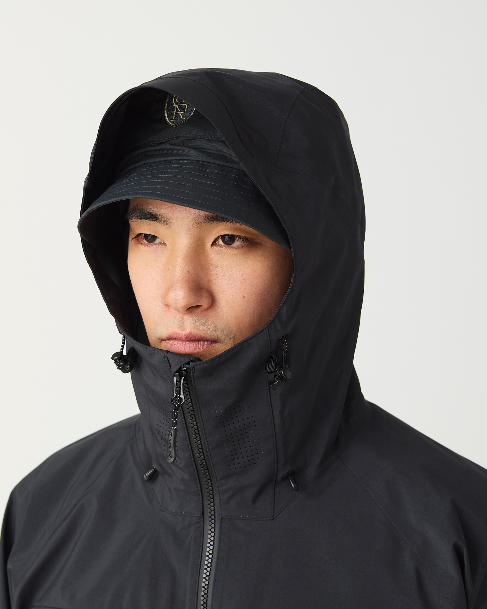 SR 1 GORE-TEX Storm Shield Waterproof Wading Jacket for Fishing & Outdoor Adventures - Windproof & Breathable Raincoat for Hiking, Hunting & Extreme Weather