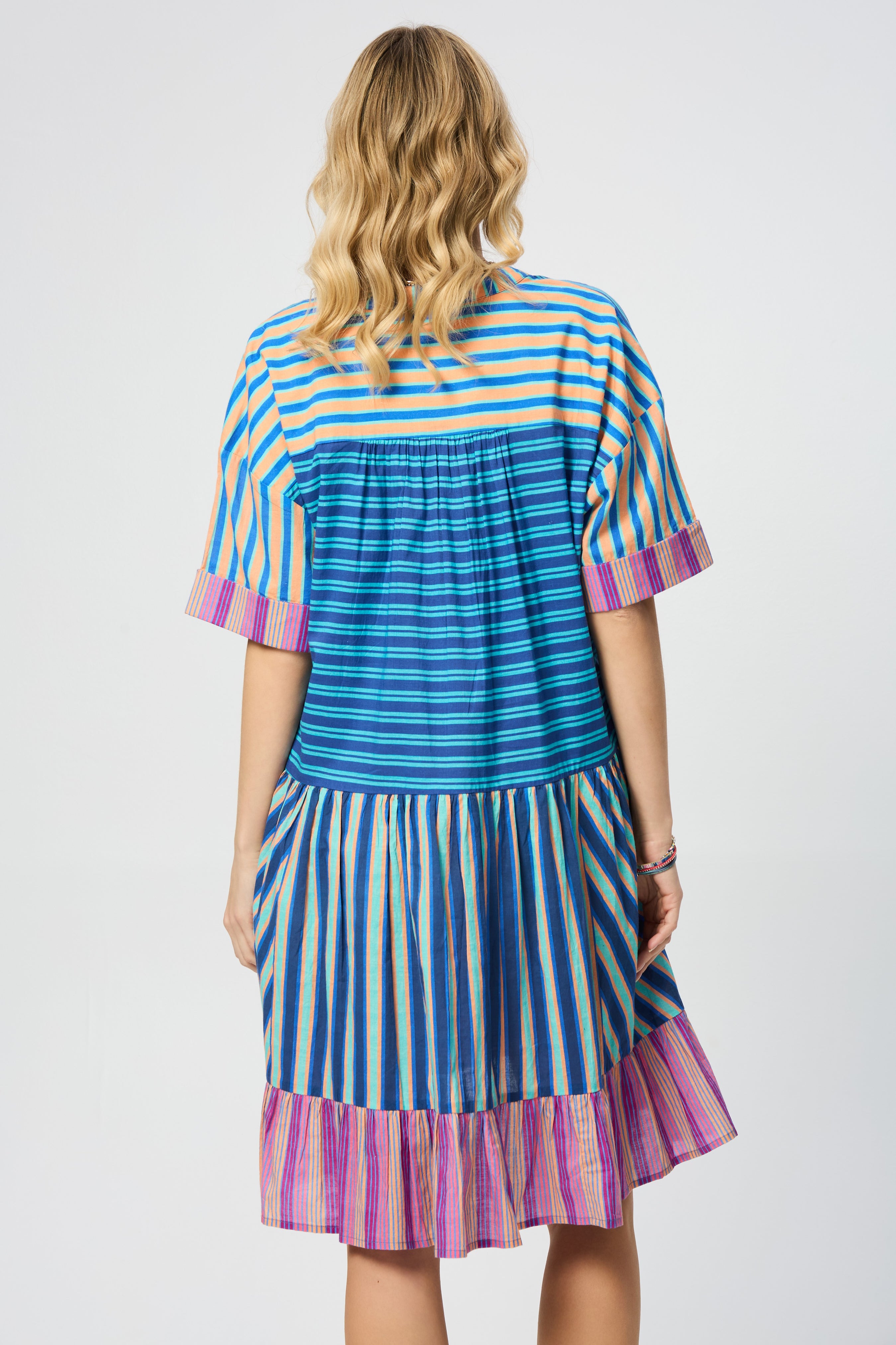 Stylish Bold Striped Cover Up Dress for Women - Perfect for Beach, Pool, and Summer Vacations