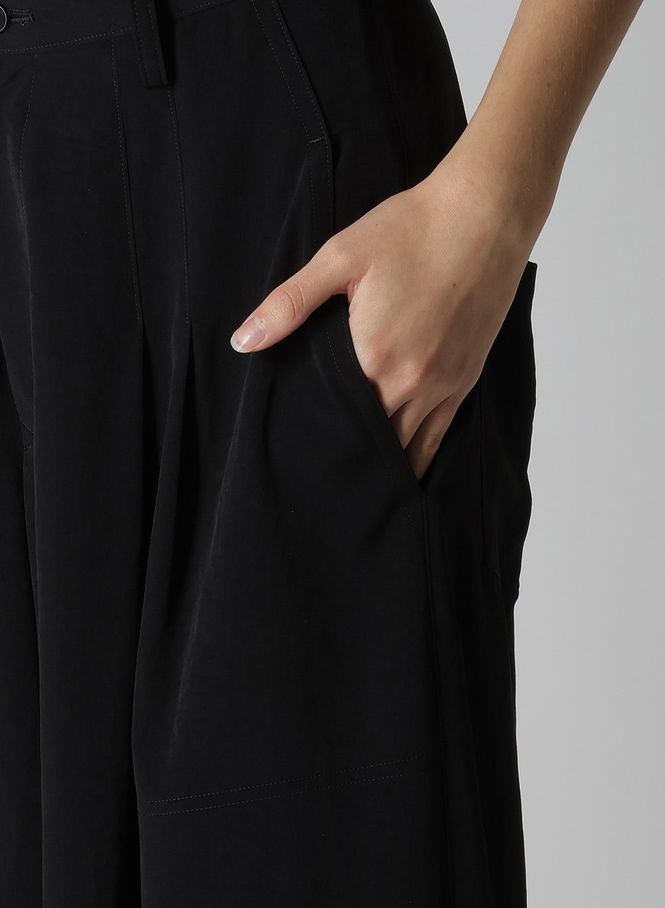 Elegant Crepe de Chine Double Tucked Wide Leg Pants for Women - Comfortable & Stylish Office Wear & Casual Outfits