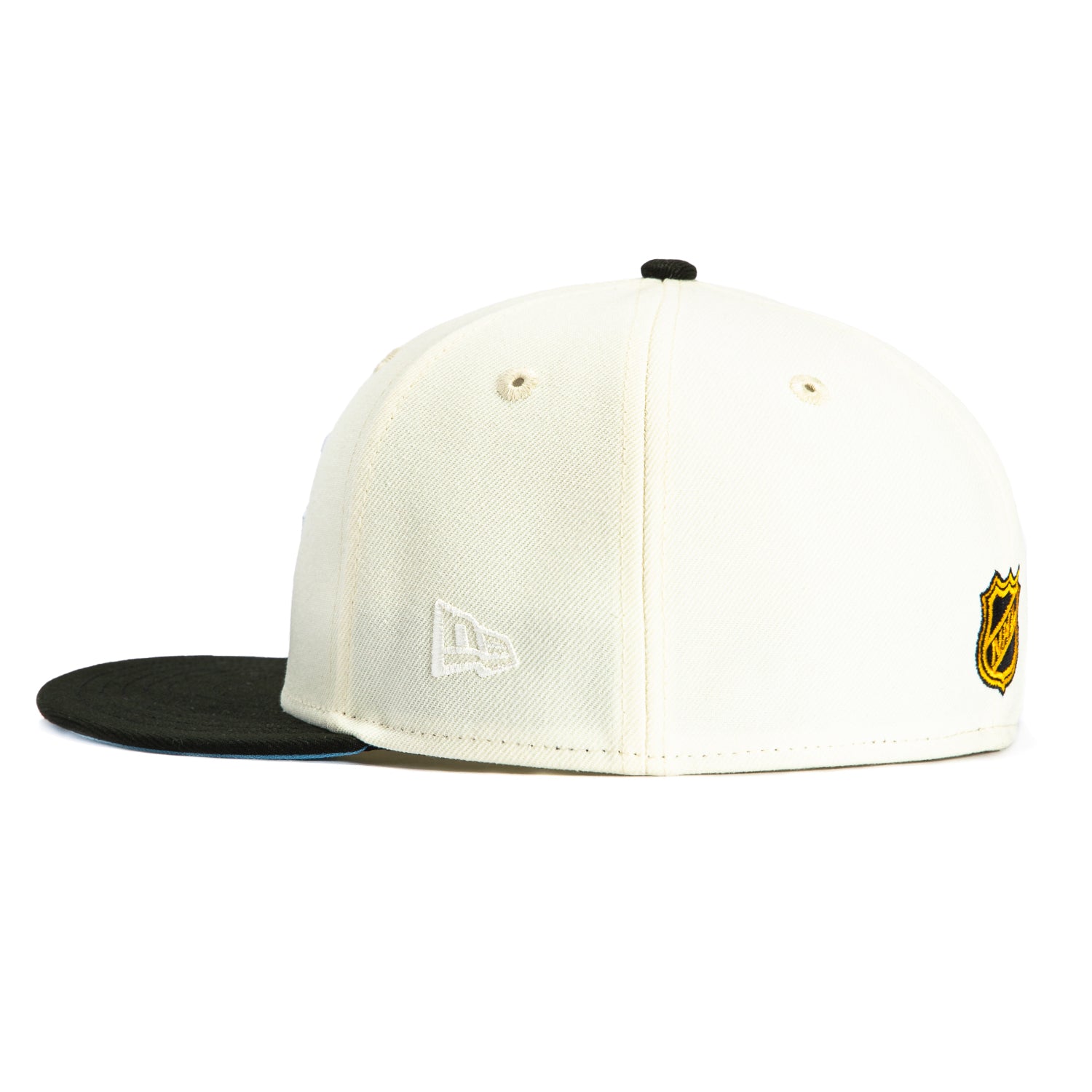 New Era 59Fifty Pittsburgh Penguins 2017 Stadium Series Patch Hat - White & Black Snapback Cap for Hockey Fans & Sports Enthusiasts - Perfect for Games, Tailgating & Casual Wear