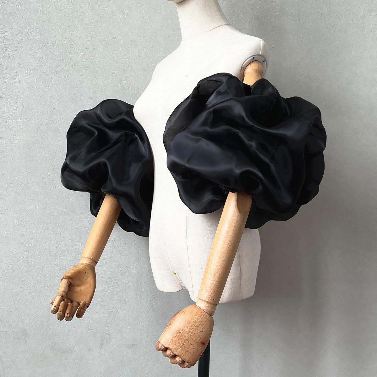 Detachable Organza Puff Sleeves for Wedding Dresses - Stretchy Cuff Bridal Accessories - Perfect for Bridal Gowns, Prom Dresses & Formal Occasions