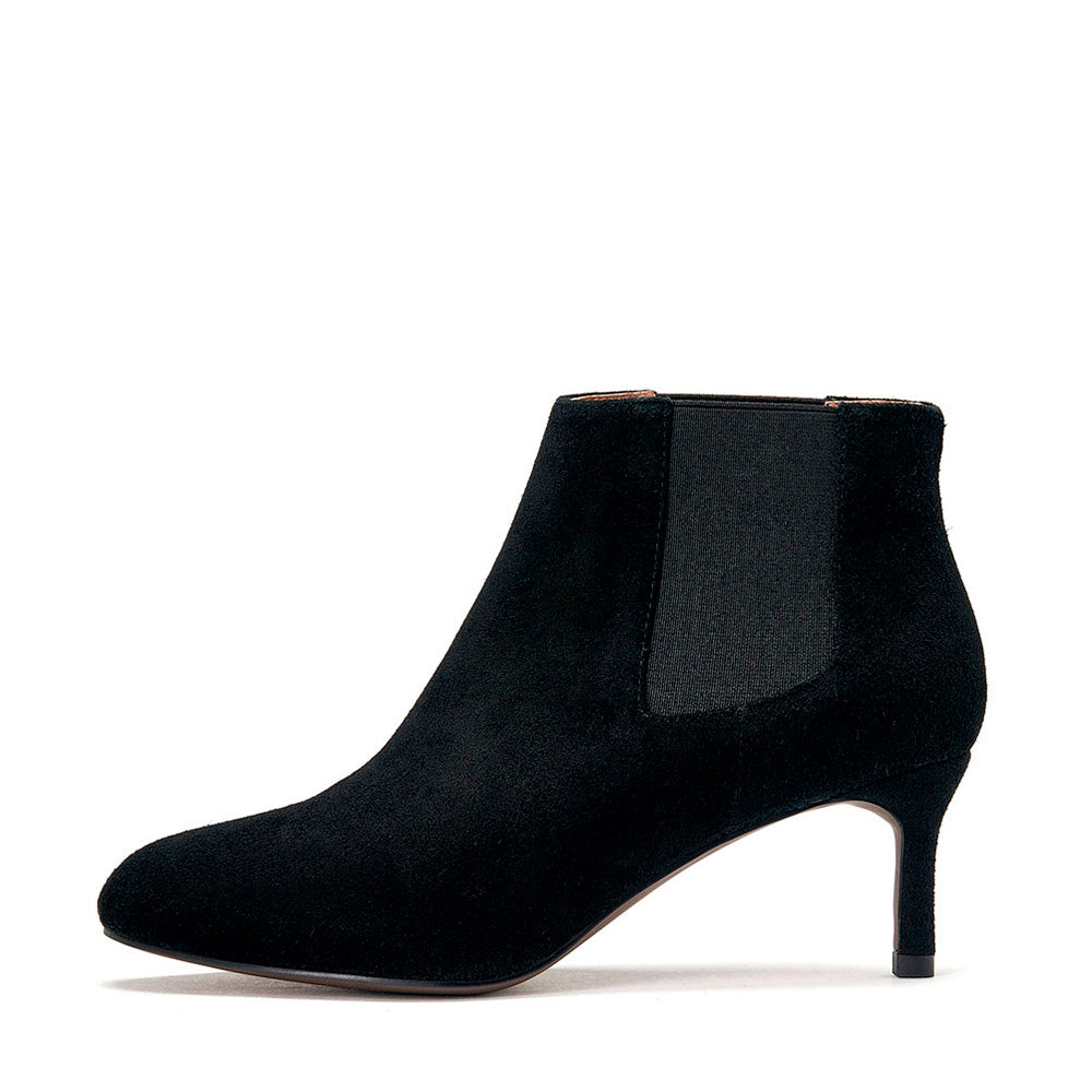 Women's Black Ankle Boots - Stylish & Comfortable Low Heel Booties for Fall & Winter | Perfect for Casual Outfits, Work & Date Nights