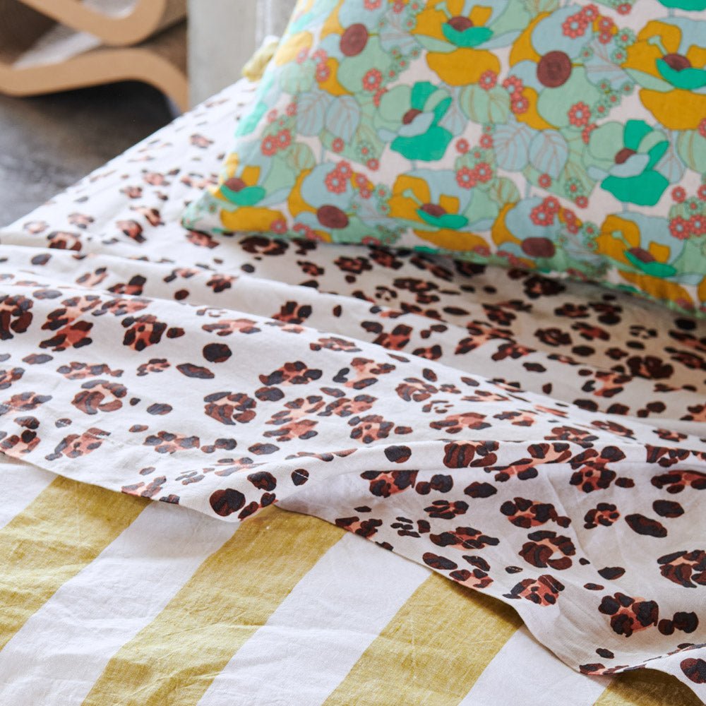 Premium 100% Linen Flat Sheet - Soft & Breathable Leopard Print Bedding - Perfect for Summer Nights & Luxury Bedroom Decor