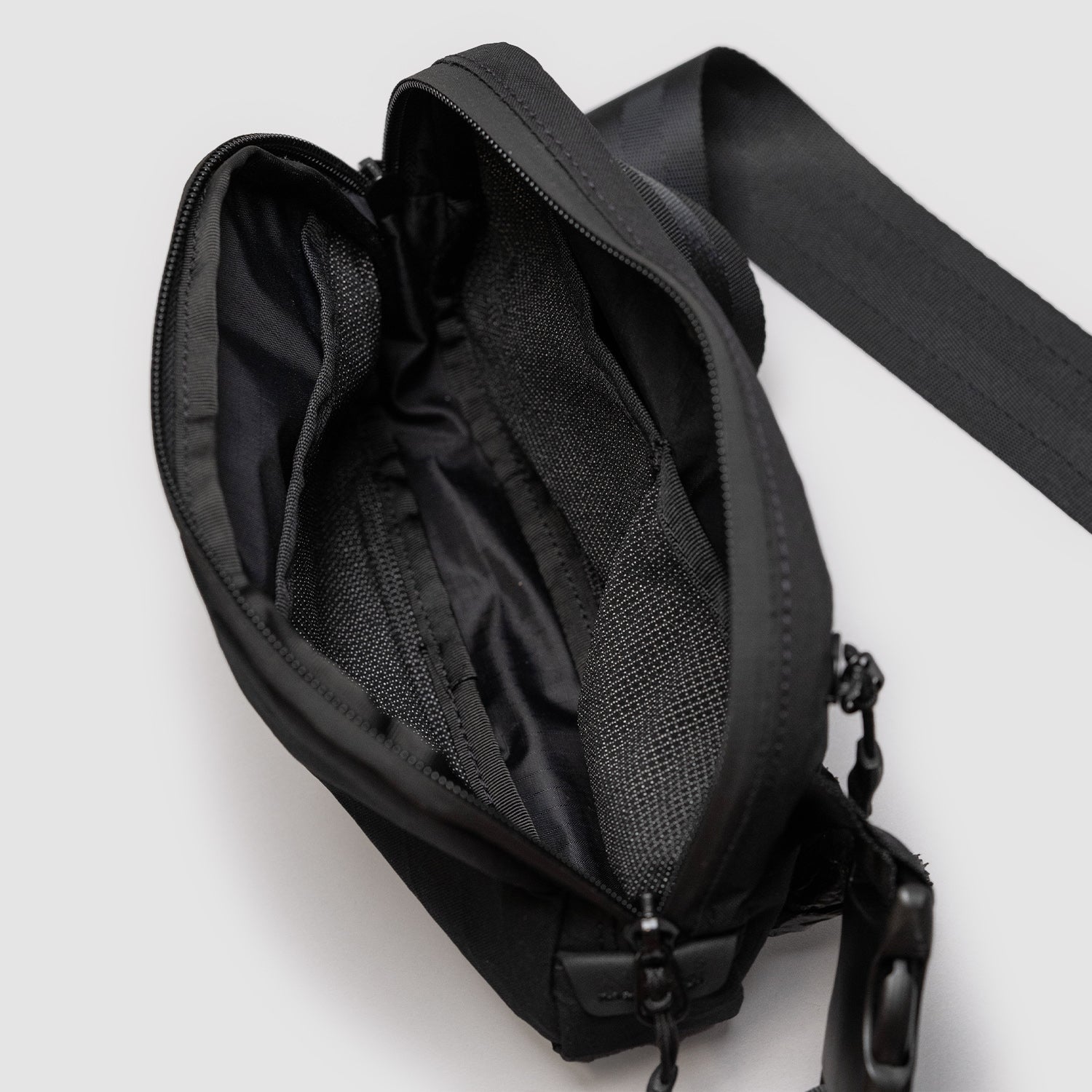 Lifetime Belt Bag - Durable Waist Pack for Travel, Hiking & Running - Hands-Free Fanny Pack for Men & Women - Perfect for Outdoor Adventures & Daily Use