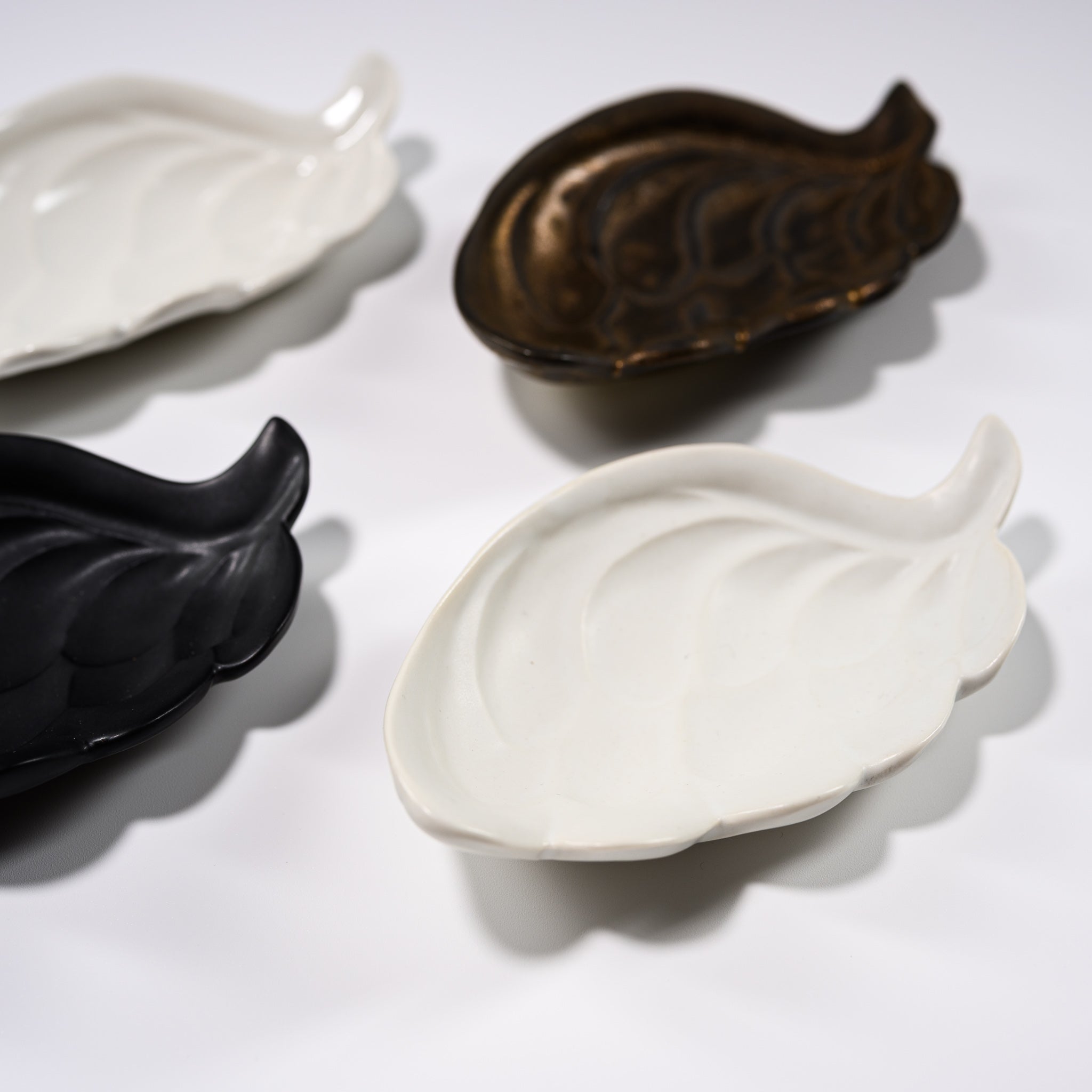 USUKIYAKI Handmade Ceramic Small Dish Wing - Japanese Bizen Ware Soy Sauce Dish for Sushi, Wasabi & Condiments - Perfect for Dining Table, Kitchen & Restaurant Use
