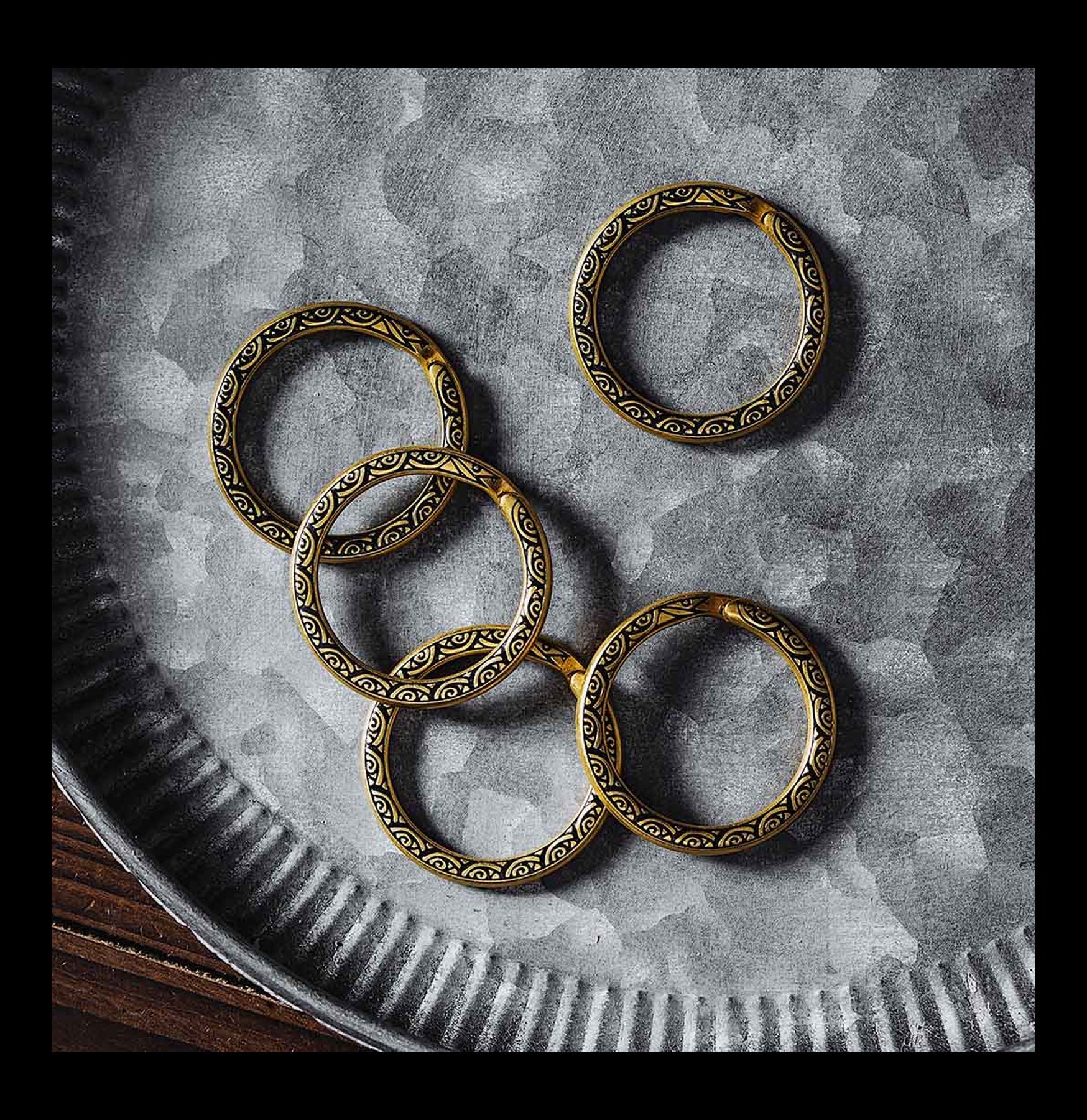 5-Piece Ouroboros Keychain Set - Durable Metal Snake Keyring for Keys, Bags & Backpacks - Perfect for Gifts, Home & Office Organization