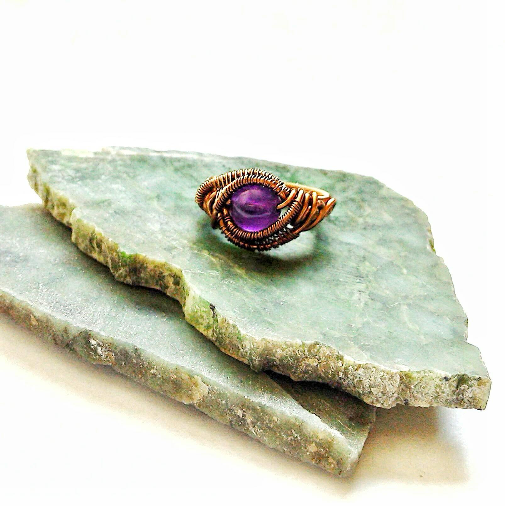 Original Polished Amethyst Ring in Antique Bronze - Elegant Jewelry for Women, Perfect for Weddings, Parties & Special Occasions