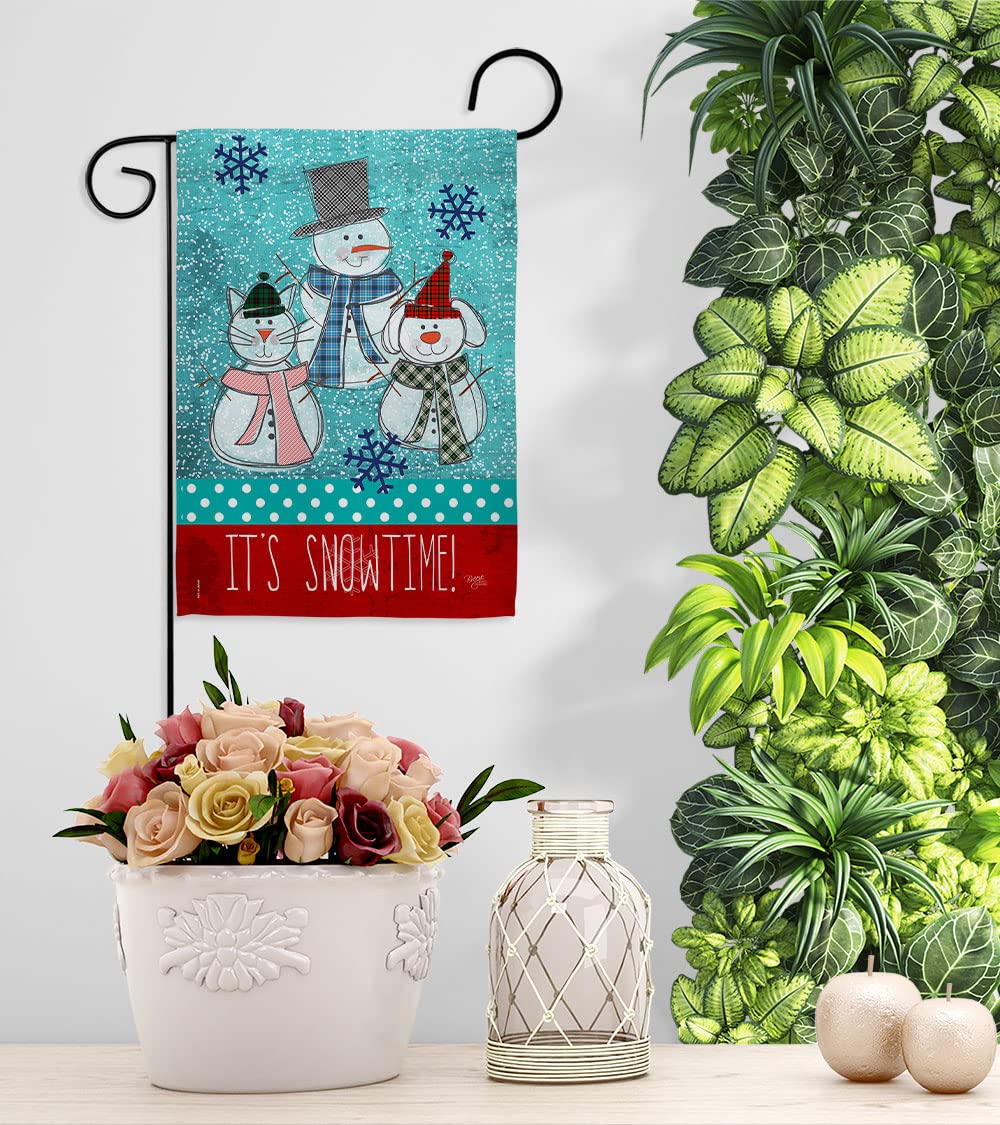 Winter Wonderland Decorative Banner Pole & Garden Flag Set 13x18.5in - Outdoor Holiday Decor