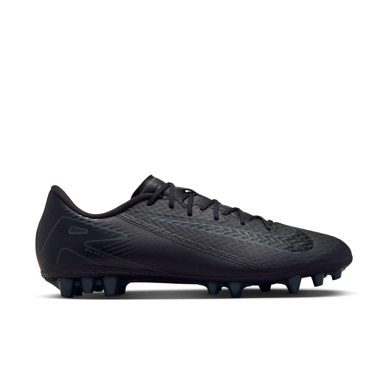 Nike Mercurial Vapor 16 Academy AG Soccer Cleats - Lightweight Football Shoes for Men & Women - Perfect for Artificial Grass Turf Training & Matches