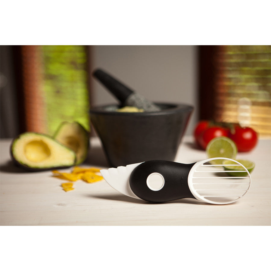 3-in-1 Avocado Slicer Tool - Stainless Steel Cutter, Pitter & Peeler - Perfect for Guacamole, Salads & Healthy Snacks - Kitchen Gadget for Avocado Lovers