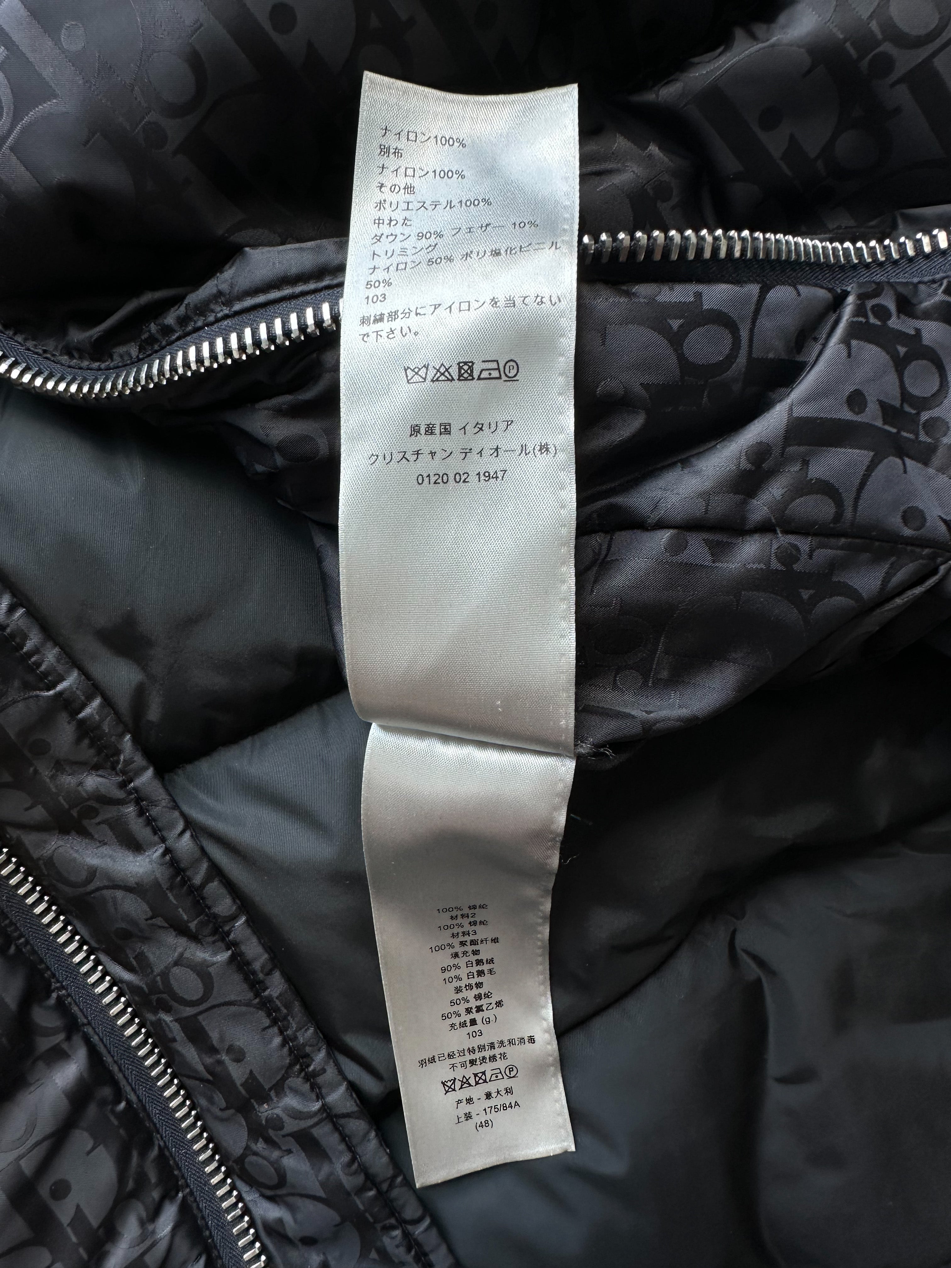 Dior Black Oblique Puffer Vest for Women - Lightweight Quilted Down Jacket | Winter Fashion Outerwear for Casual & Street Style