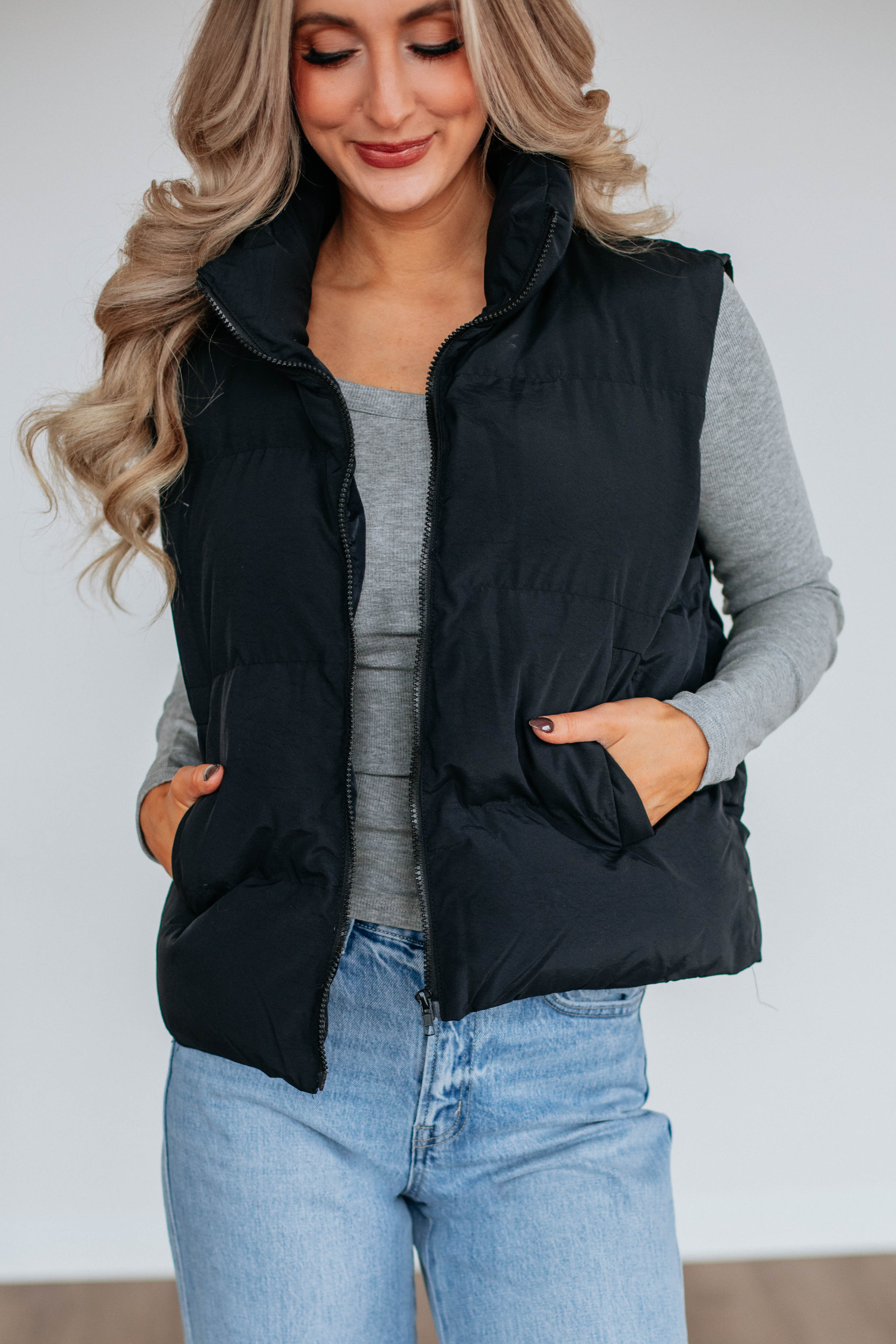 Blayke Men's Lightweight Puffer Vest - Black, Warm Quilted Insulated Jacket for Outdoor Hiking, Camping & Winter Sports
