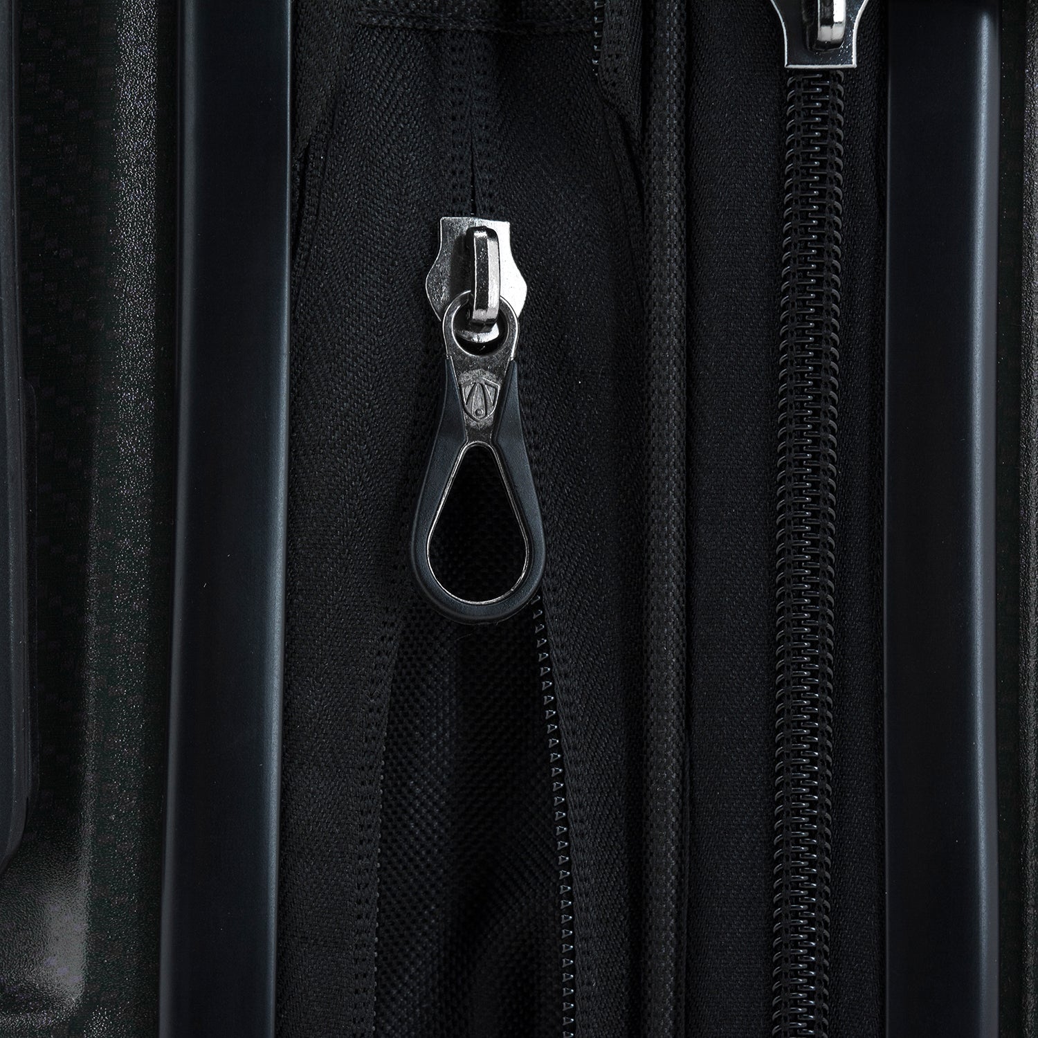 Vulkan 3-Piece Expandable Luggage Set with Spinner Wheels - Lightweight Durable Suitcase for Travel, Business Trips & Family Vacations