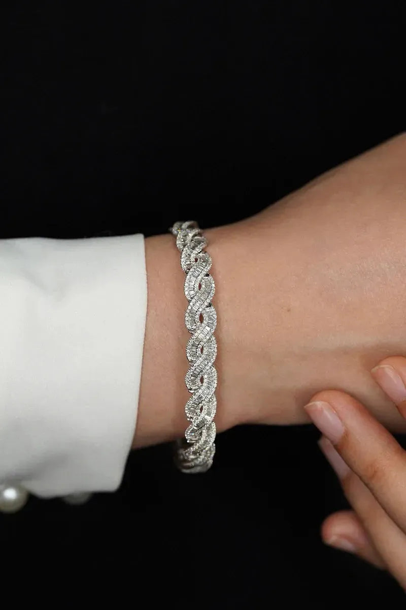 18K White Gold Diamond Bracelet for Women - 4.18 Carat Real Natural Diamonds, Luxury Shiny Design - Perfect for Parties, Weddings & Special Occasions