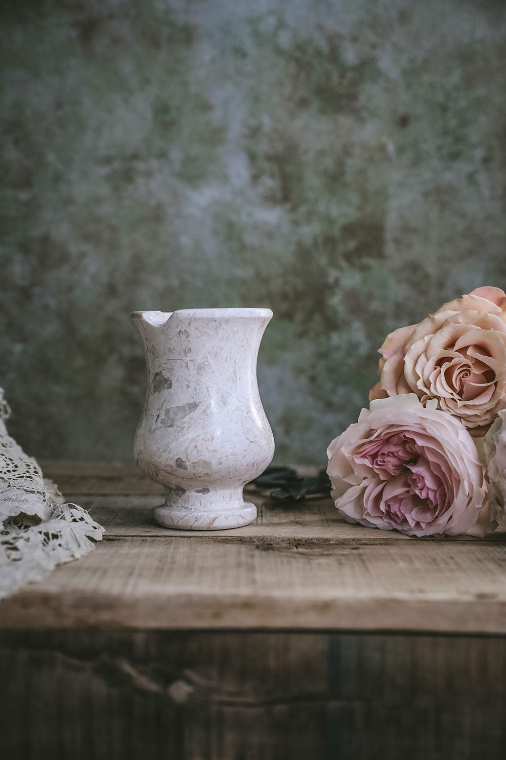Elegant Small Marble Tulip Vase - Handcrafted Home Decor for Centerpieces, Wedding Decorations & Tabletop Displays