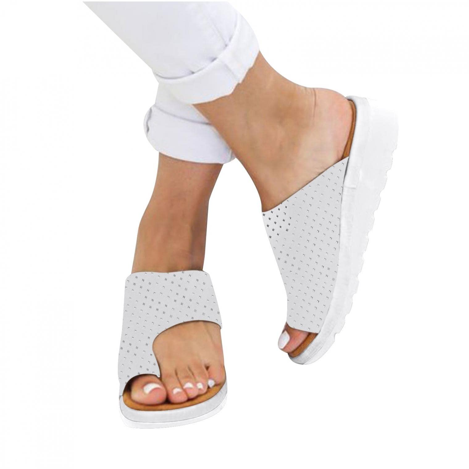 SEAOPEN Women's Comfortable Flip Flops - Summer Strappy Sandals with Arch Support for Walking | Beach, Pool & Casual Wear