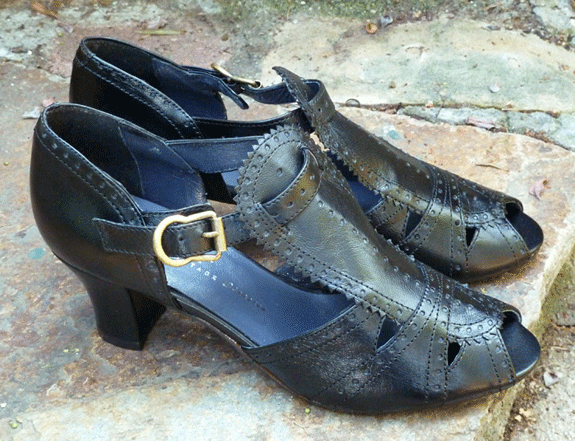 Emily - Stylish and Comfortable Women's Fashion Apparel for Casual Wear, Work, and Special Occasions
