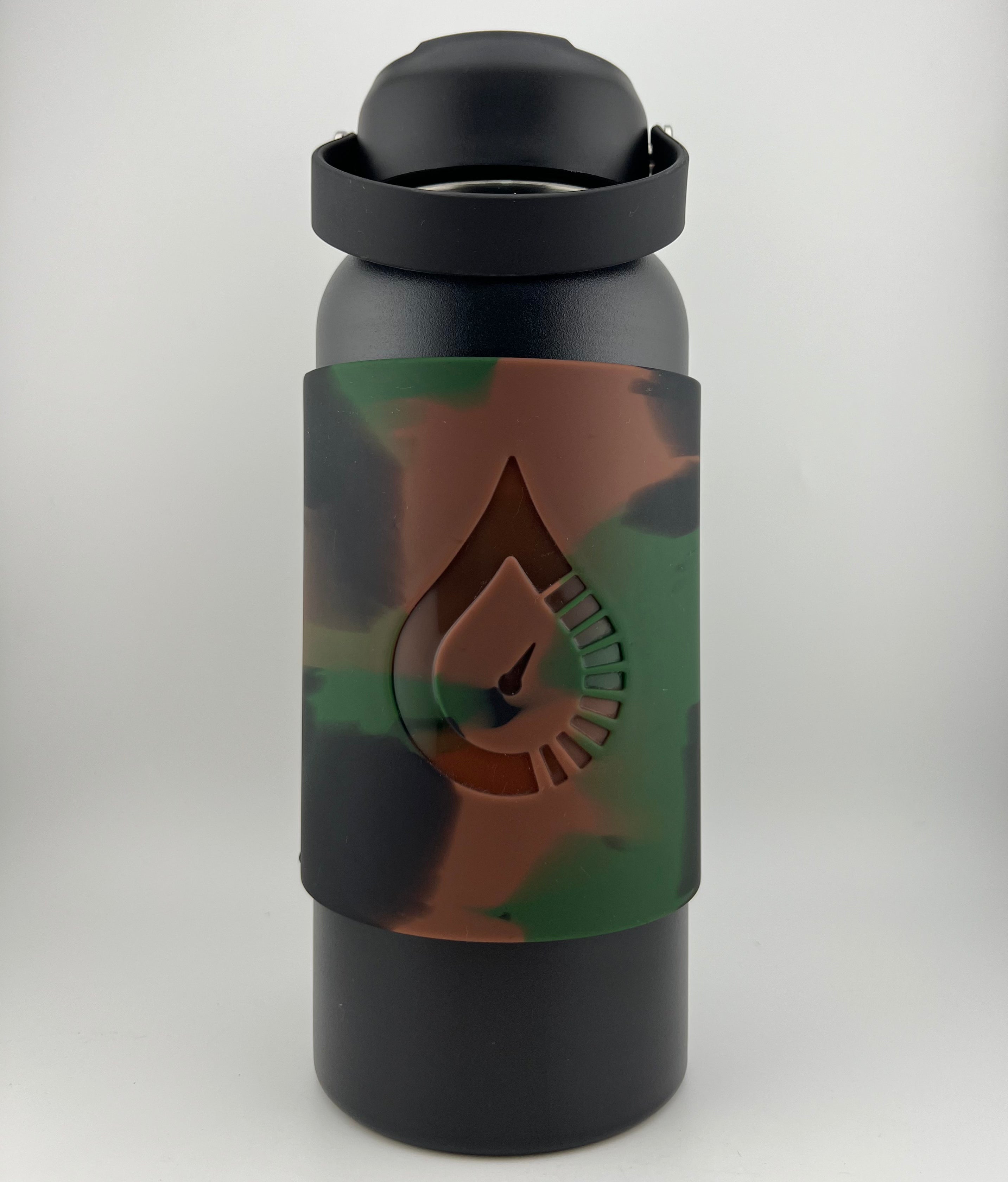 32oz Black Insulated Water Bottle with Magnetic Sleeve - Leakproof Stainless Steel Thermos for Gym, Hiking & Outdoor Activities