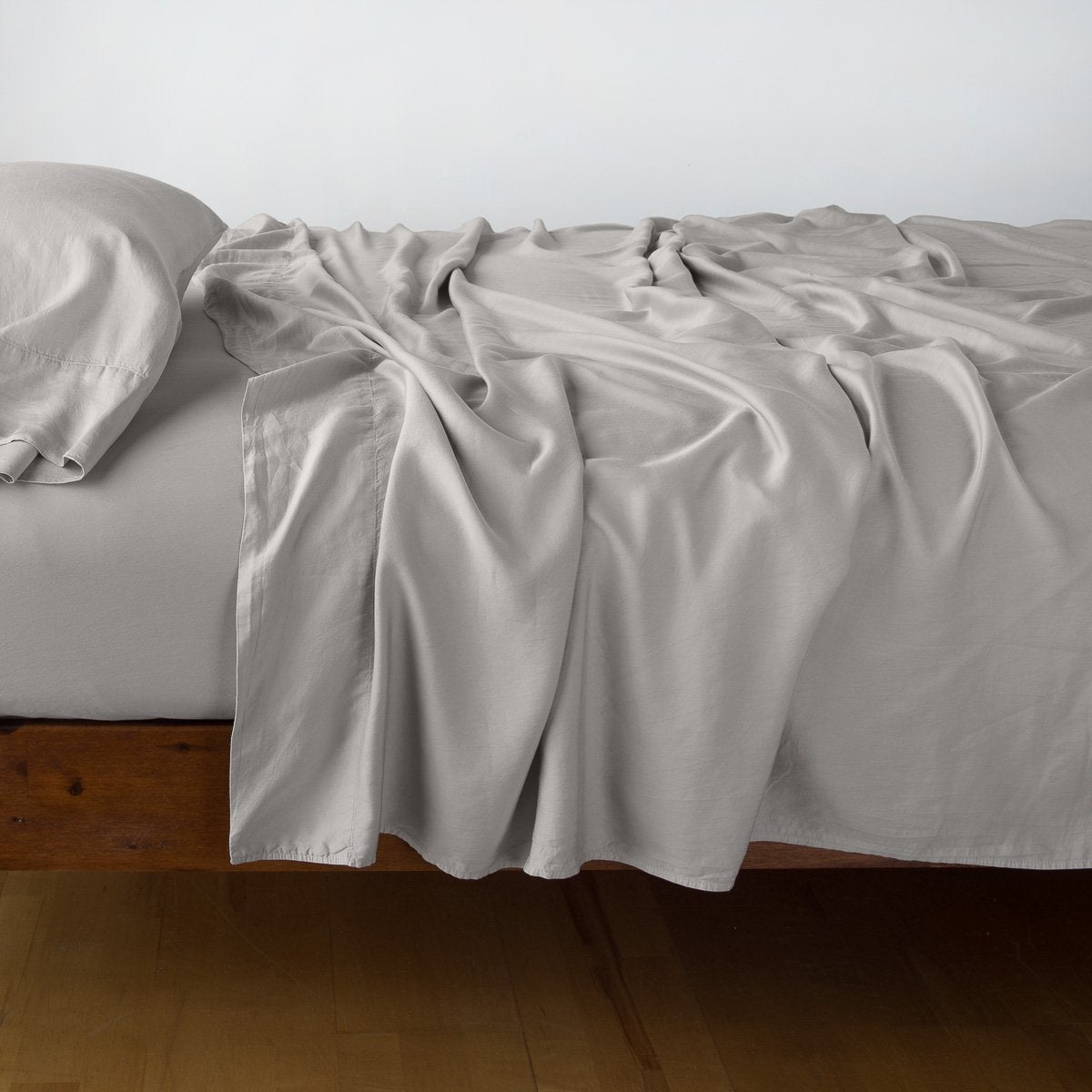 Premium Madera Luxe Pillowcase (Single) - 100% Organic Cotton Cooling Pillow Cover for Hot Sleepers - Perfect for Bedroom, Hotel, Travel & Home Decor
