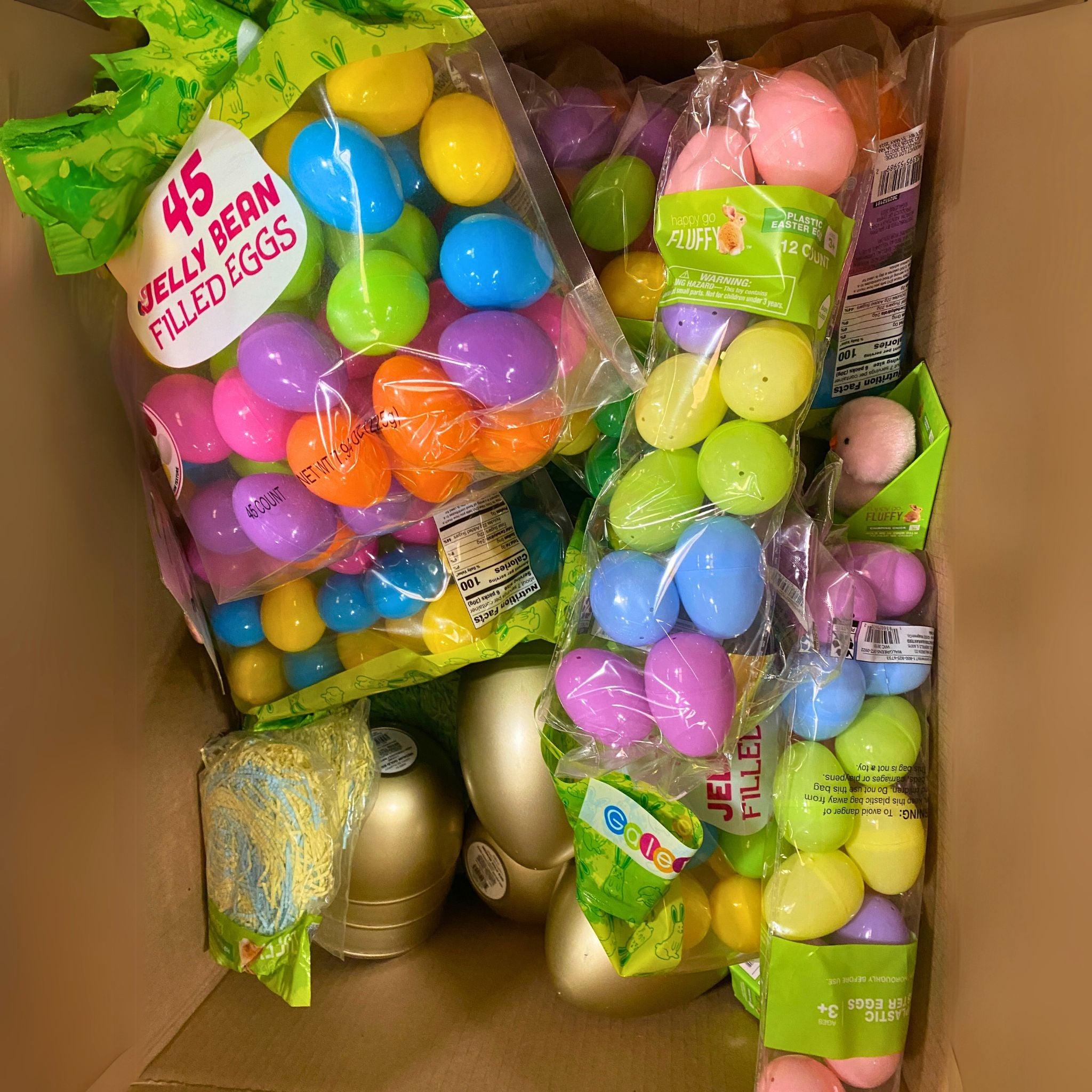 400 Pcs Easter Pallet - Assorted Seasonal Decorations, Eggs & Baskets for Easter Party, Home Decor and Spring Celebrations