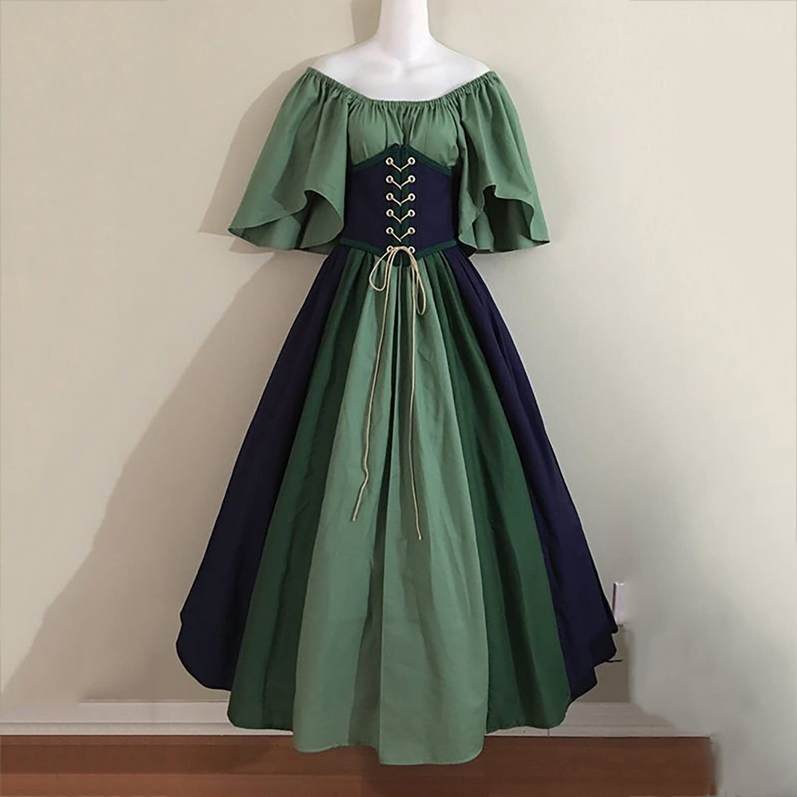 Elegant Renaissance Dress for Women - Medieval Victorian Ball Gown with Corset & Flare Sleeves - Perfect for Masquerade, Halloween Costume & Court Dances (Emerald Green)