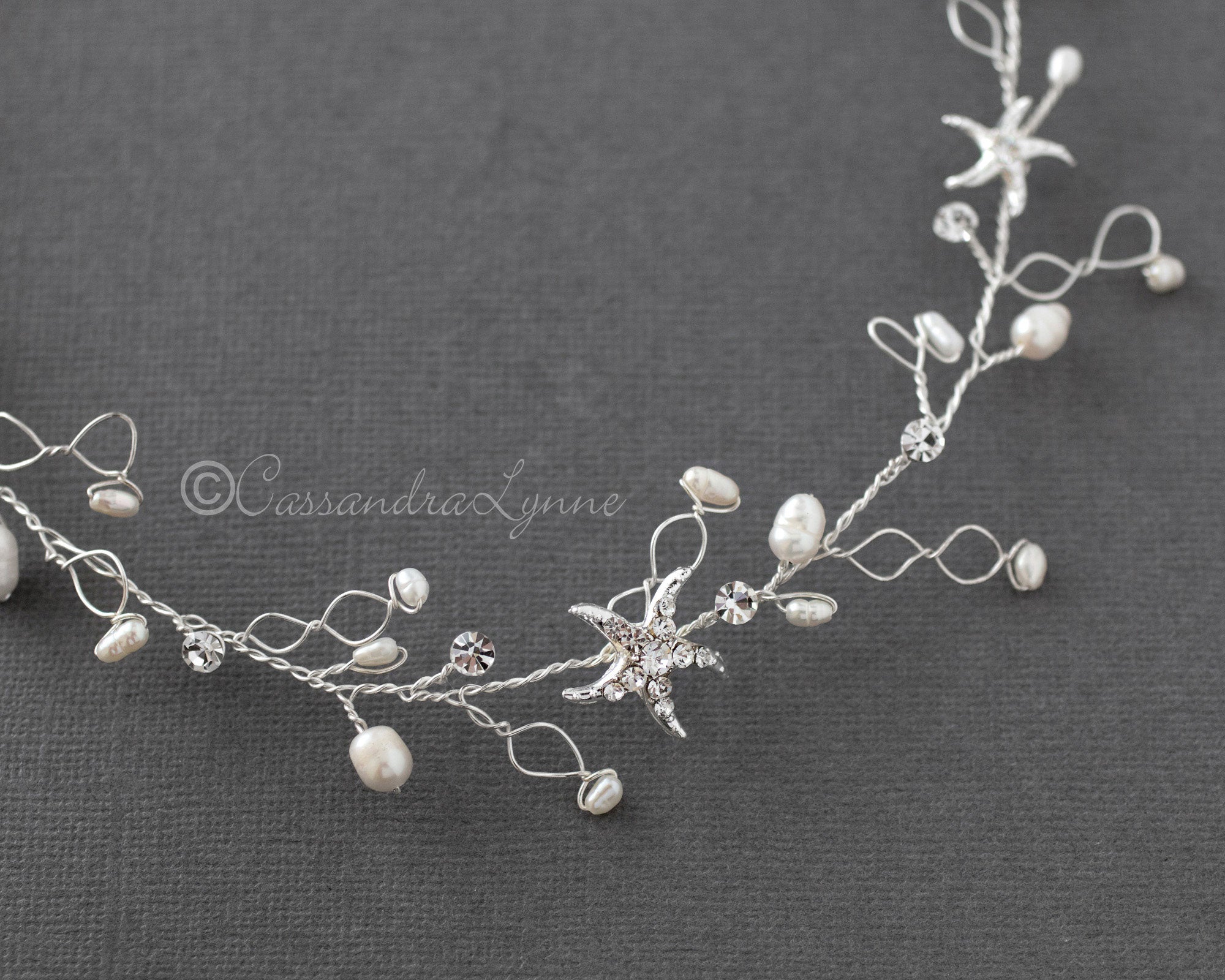 Elegant Beach Wedding Hair Headband with Starfish - Boho Bridal Accessory for Seaside Ceremonies & Photo Shoots