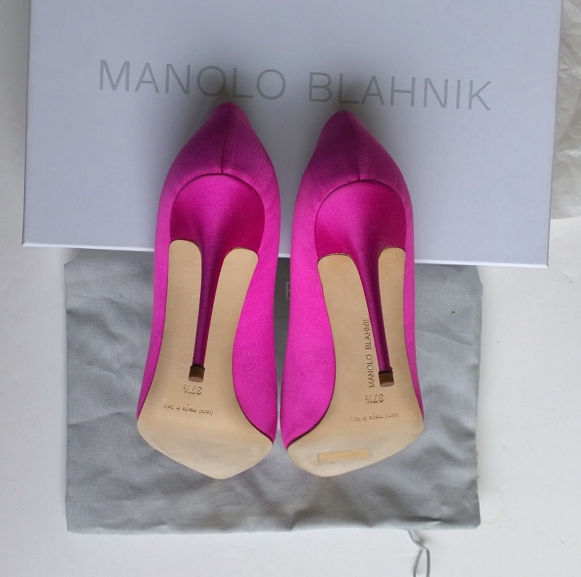 Manolo Blahnik Borlak 105mm Fuchsia Pink Satin Crystal Strass Heels - Luxury Women's Dress Pumps for Weddings, Parties & Special Occasions