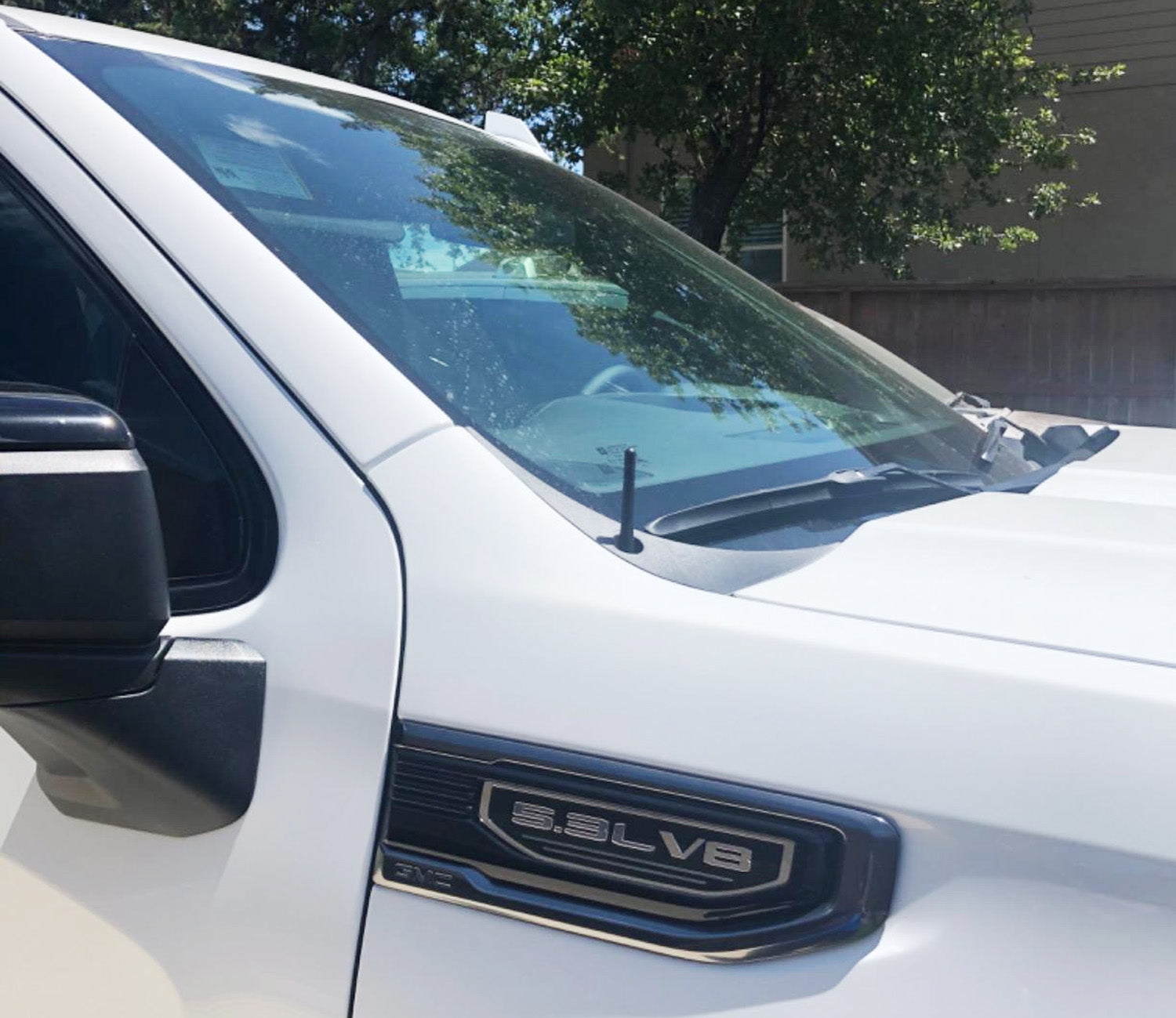 3 Inch Carbon Fiber Short Antenna Topper for Chevy/GMC/Dodge/Ford/Toyota Trucks - Durable Car Accessory for Improved Radio Signal & Stylish Look - Perfect for Off-Roading, Daily Commuting & Truck Enthusiasts