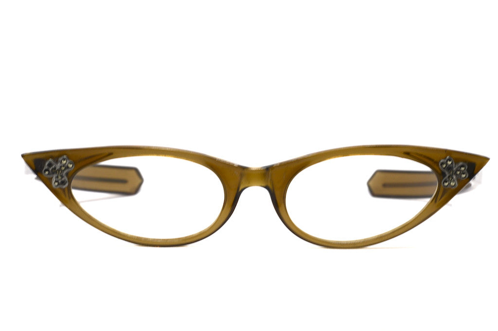 Vintage Cat Eye Sunglasses - 1960s Retro Style Clover Sunglasses for Women, UV Protection, Classic Fashion Accessory for Beach, Driving, and Outdoor Activities