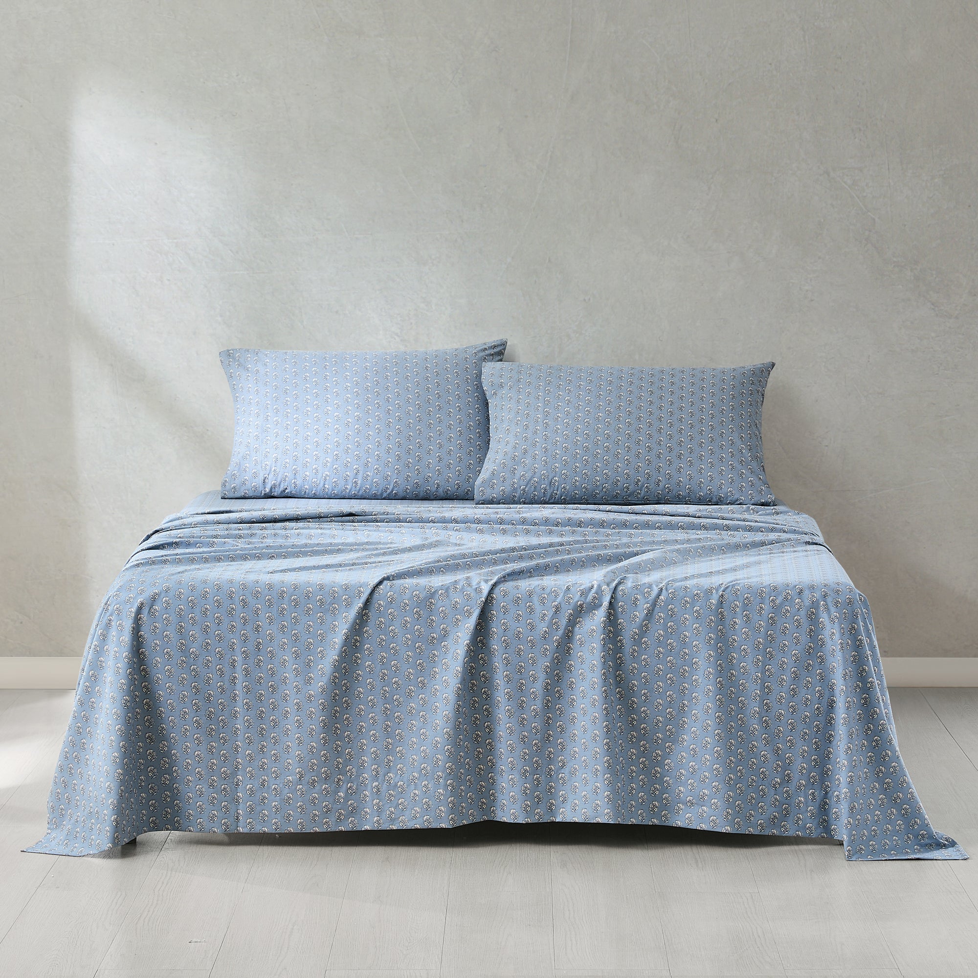 Premium Freesia Cotton Sheet Set - Soft Breathable Bed Sheets for All Seasons - Queen Size 4-Piece Set - Perfect for Home, Hotel, and Guest Room Use