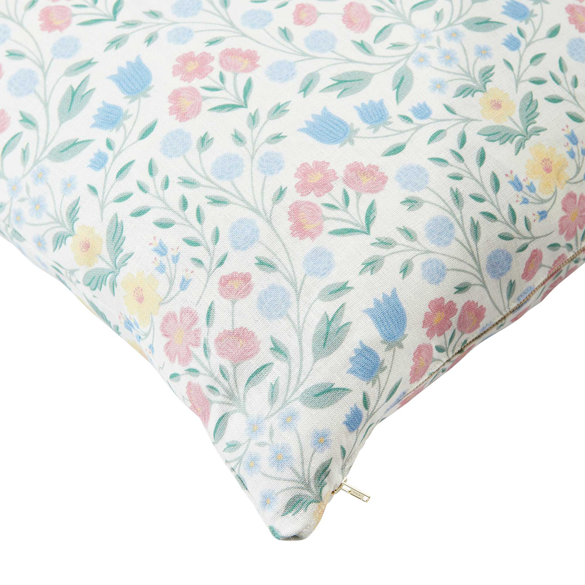 Premium Cali Pillow Cover - Soft & Stylish Decorative Pillowcase for Couch, Bed, Sofa - Perfect for Home Decor, Living Room, Bedroom, and Office
