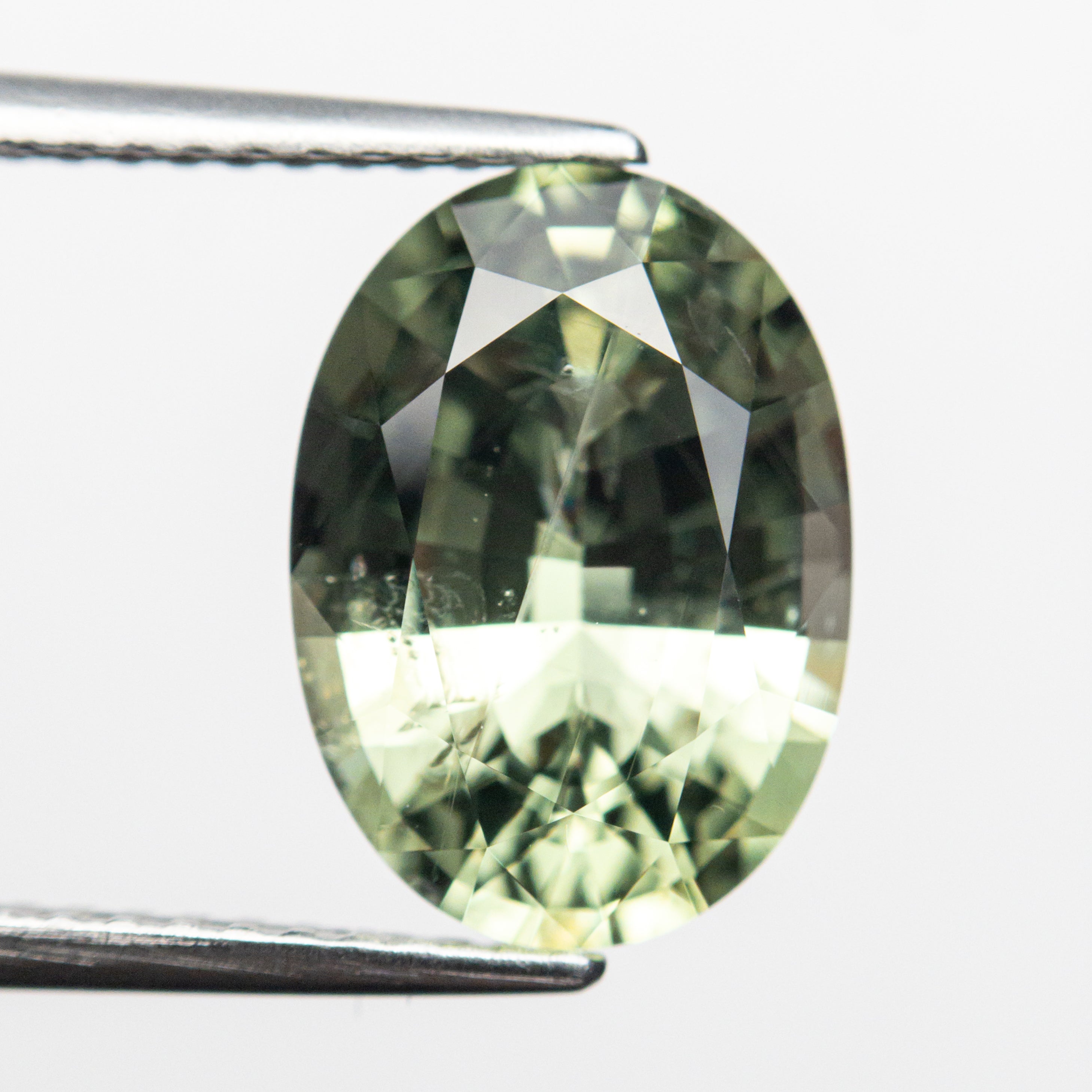 4.21ct Natural Oval Brilliant Blue Sapphire Gemstone (11.55x8.28x5.34mm) for Engagement Rings & Fine Jewelry Making - Premium Loose Stone for Necklace Pendant & Earrings