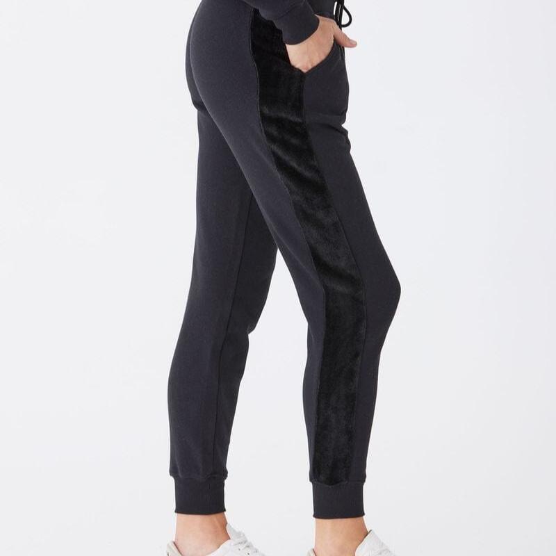 Black Fleece and Sherpa Jogger Pants for Men - Cozy Winter Lounge Pants with Pockets for Home, Gym & Outdoor Activities