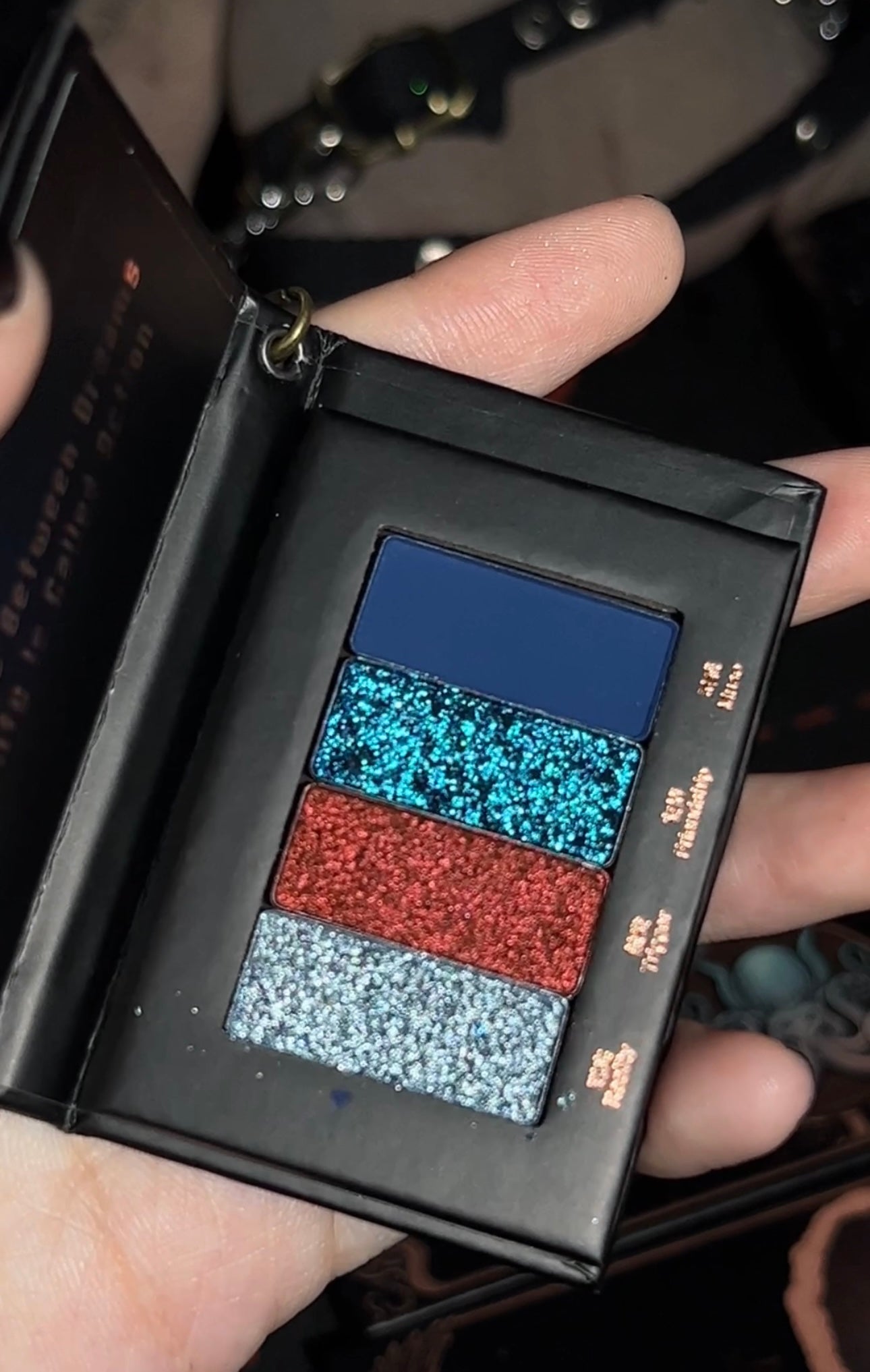 Shellwe Makeup Octopus Escape Dream Matte Satin Shimmer Chameleon Quad Eyeshadow Palette - Long Lasting Highly Pigmented Eye Shadow for Party, Wedding & Everyday Makeup