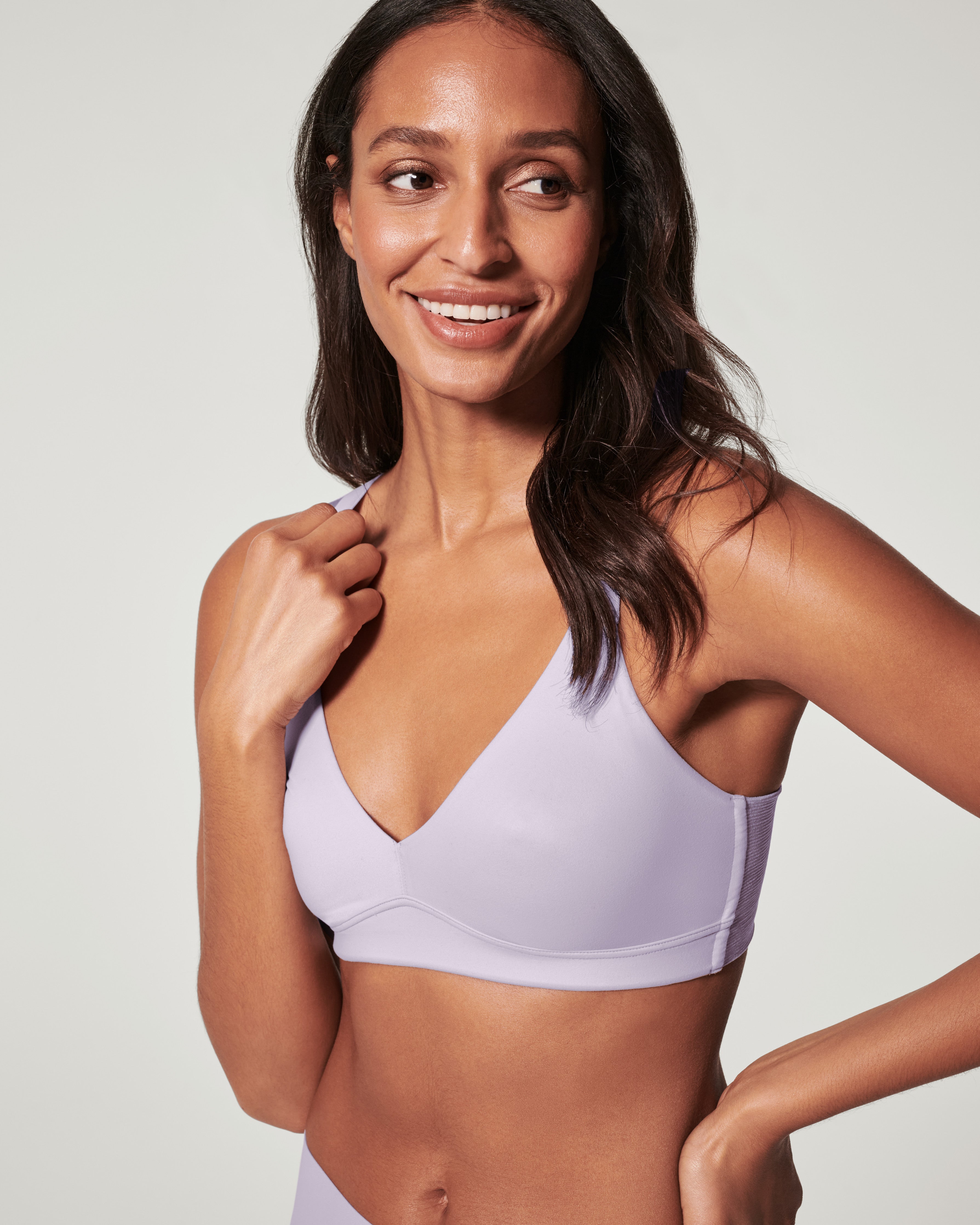 SPANX Smooth Comfort Unlined Bralette - Wireless Seamless Bra for Everyday Wear & Lounge - Perfect for Yoga, Work from Home & Relaxation