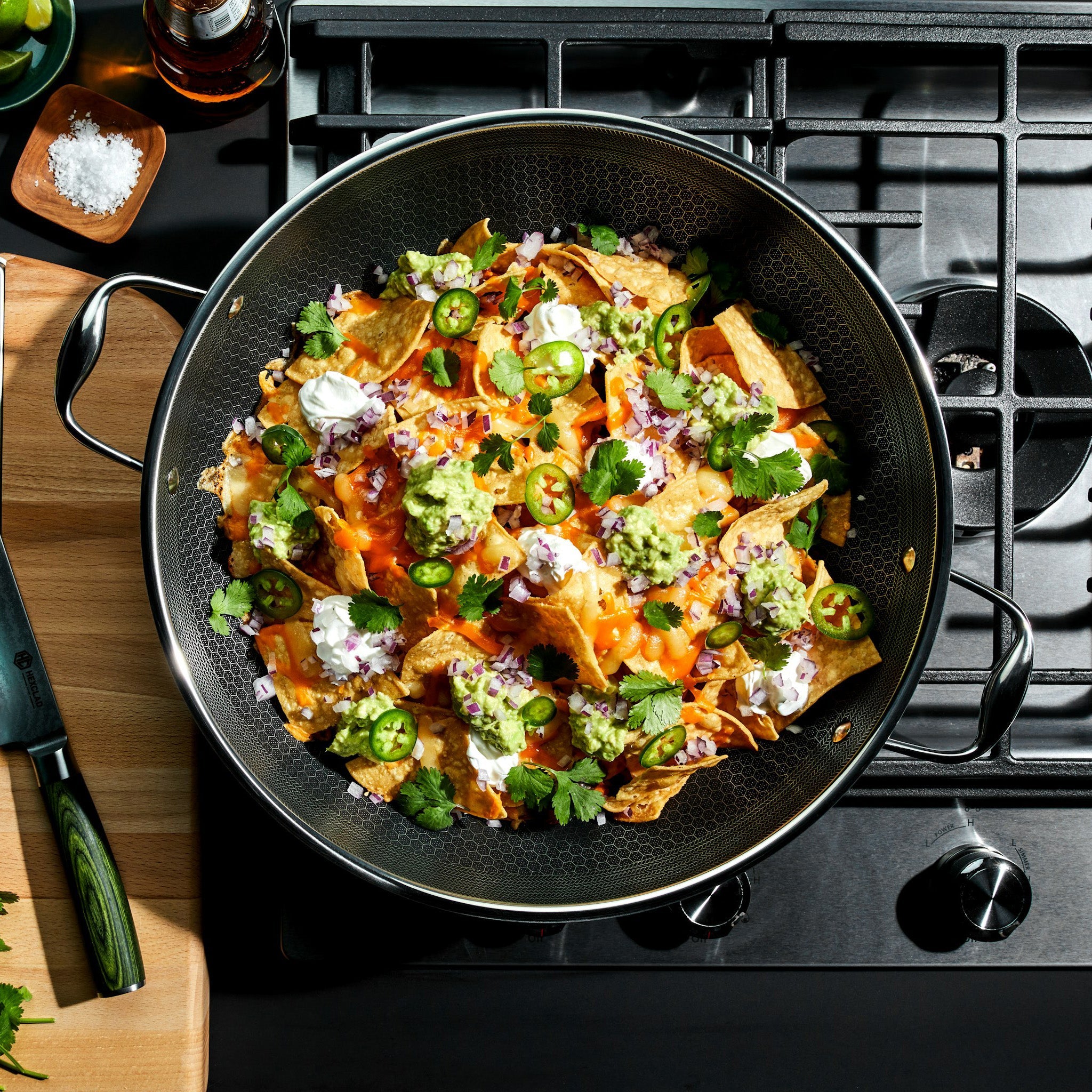 35 cm Hybrid Wok with Lid - Non-Stick Carbon Steel Stir Fry Pan for Gas & Induction - Perfect for Asian Cooking, Stir Frying, Deep Frying & Sauteing