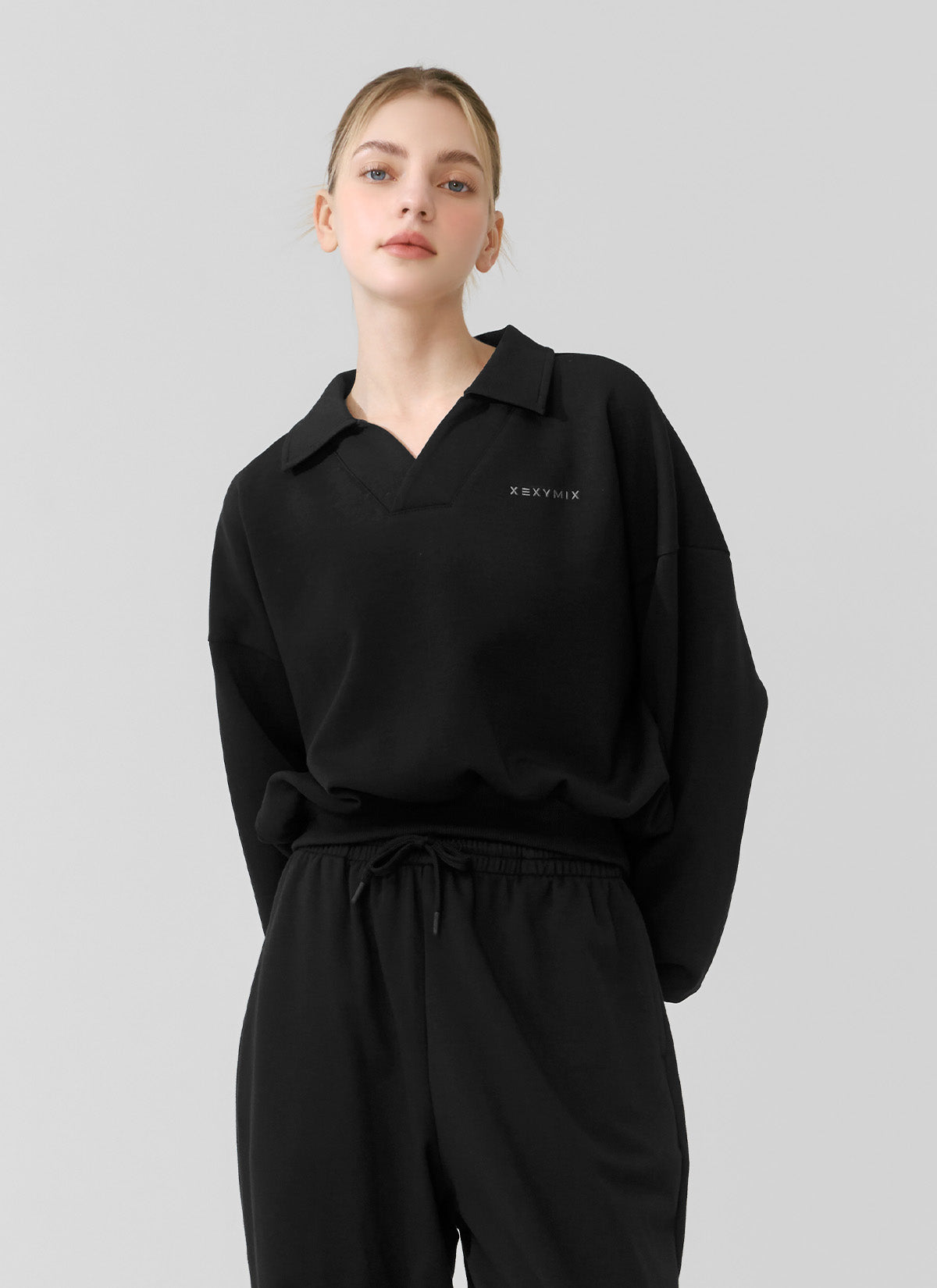Stylish Mild Logo Collar Crop Sweatshirt for Women - Casual Streetwear Fashion Top for Everyday Wear & Outfits