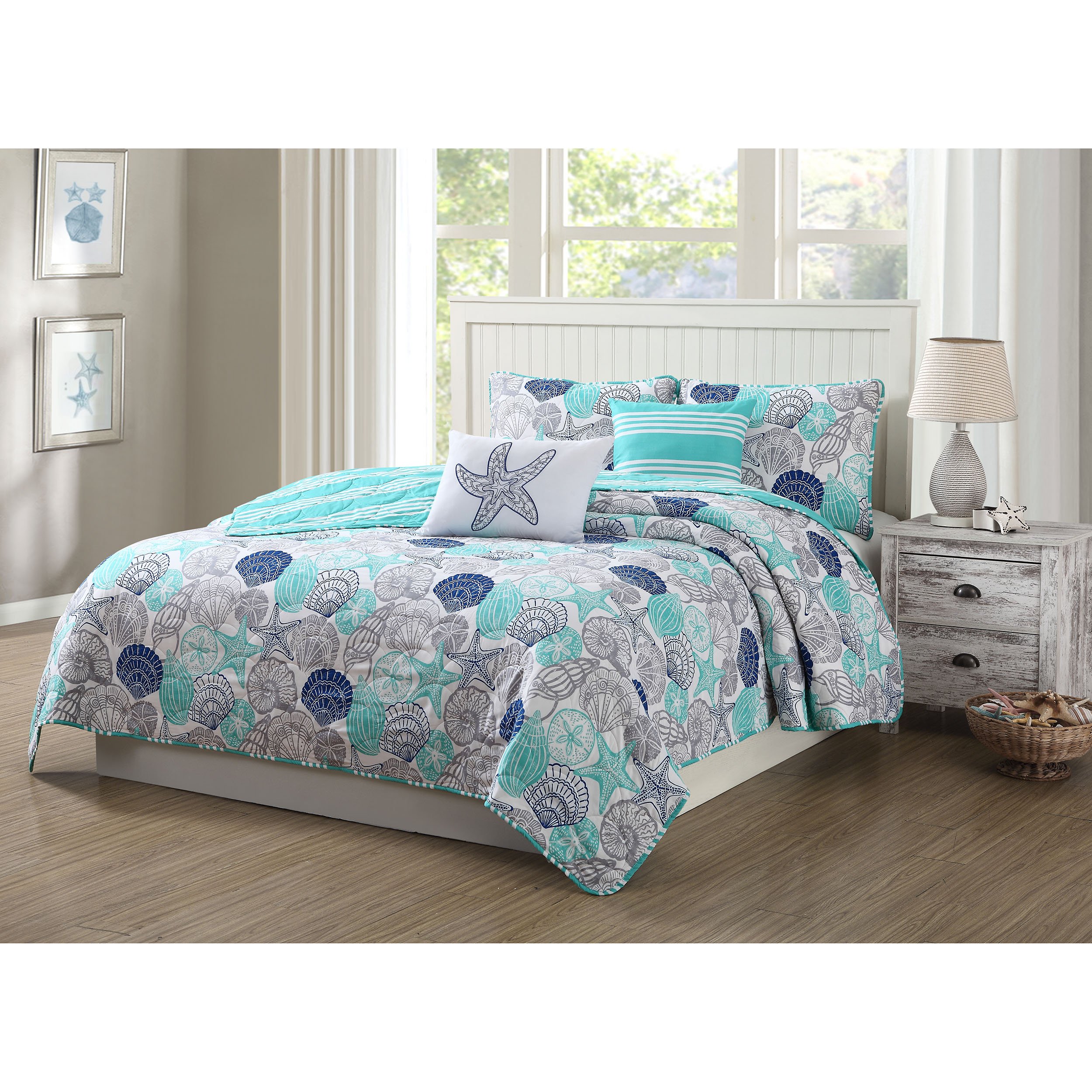 King Size Beach Quilt Set - Seashell & Starfish Coastal Bedding for Vacation Homes